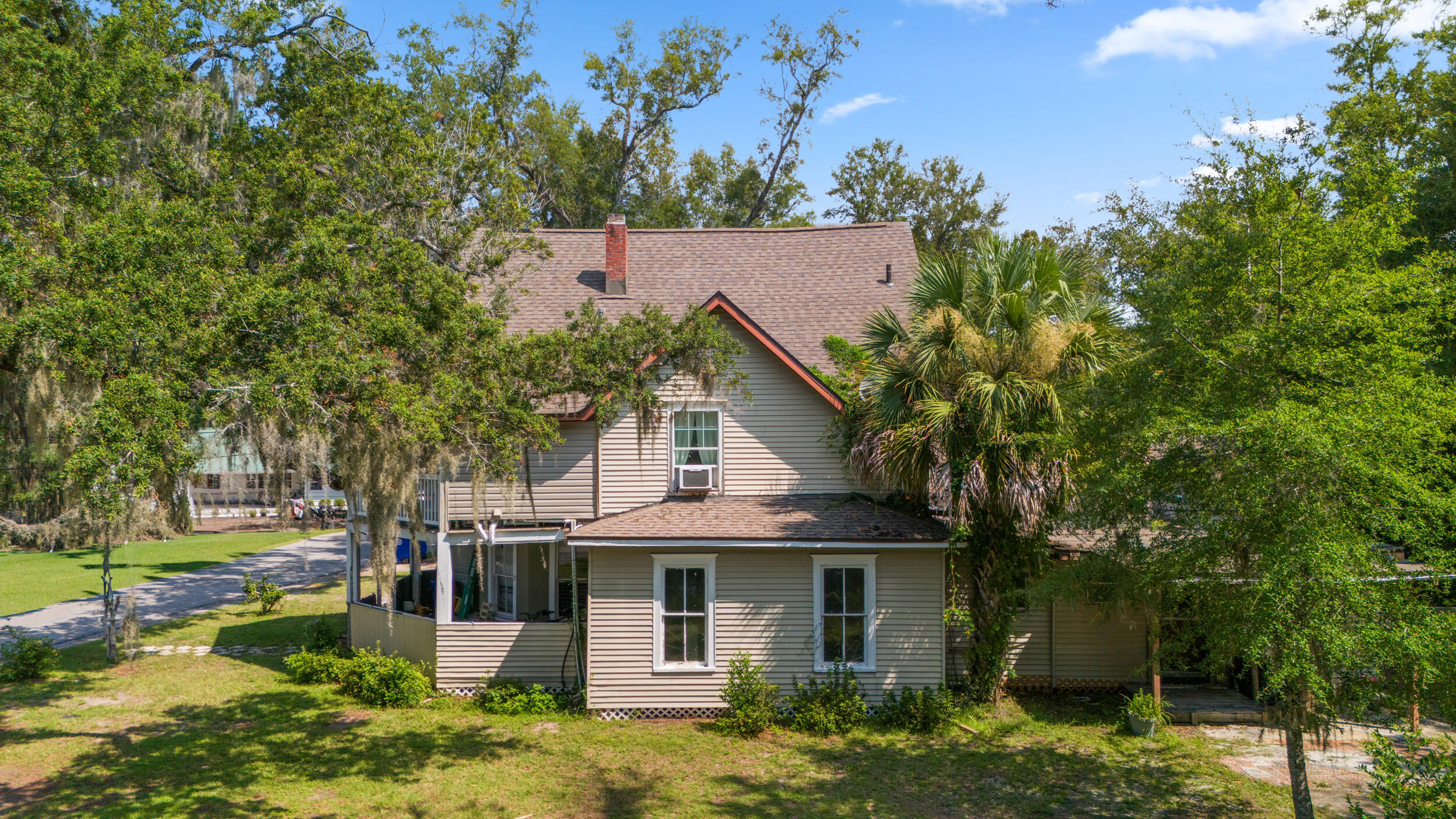 710 Moore Circle
