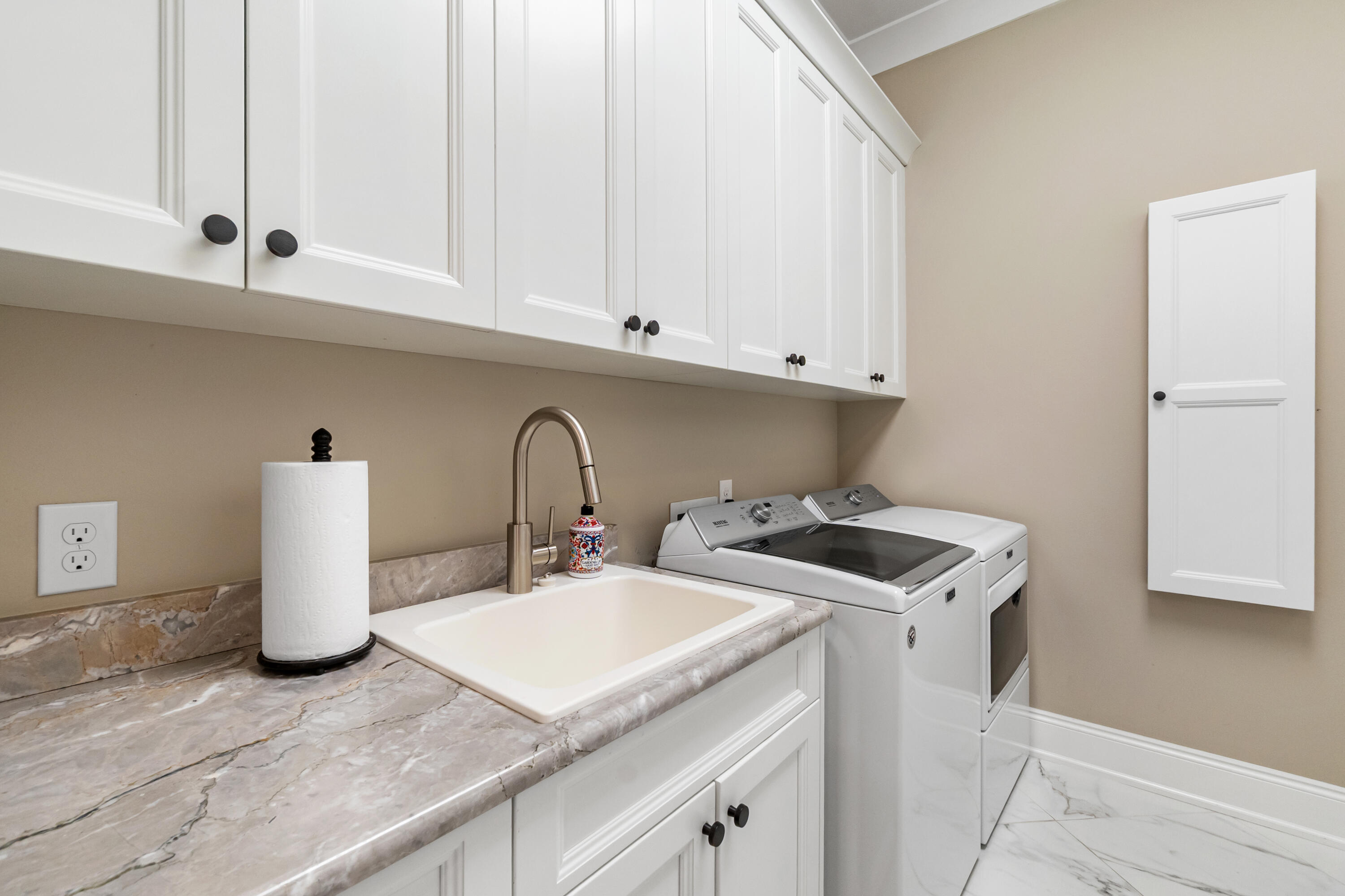 3940 Plantation Cove Court