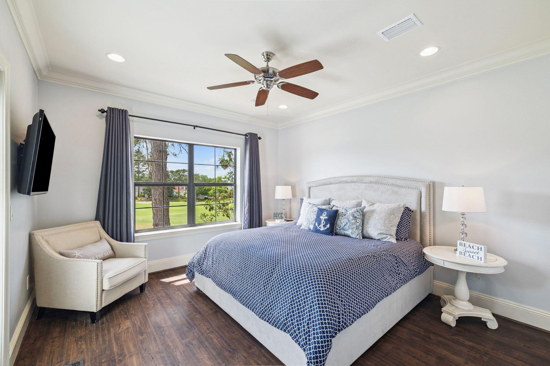 1853 Boardwalk Drive