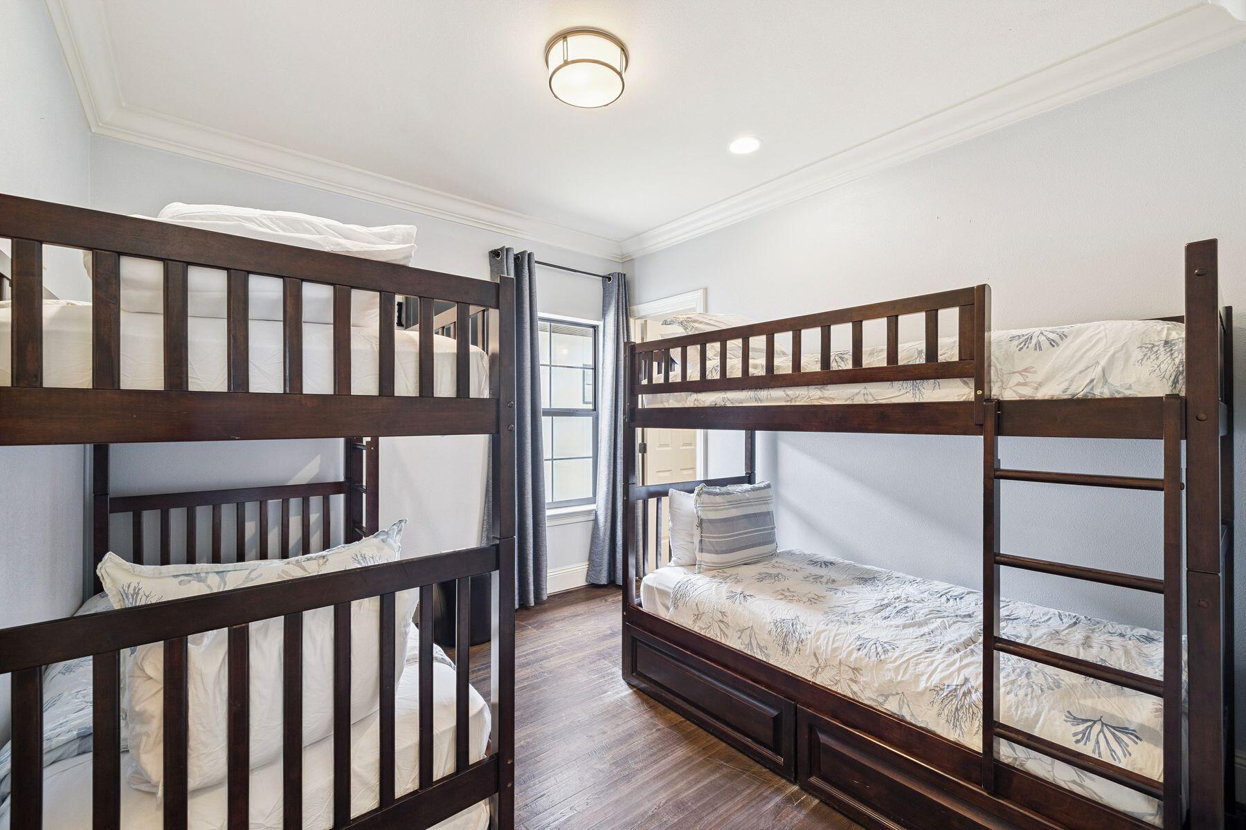 1853 Boardwalk Drive