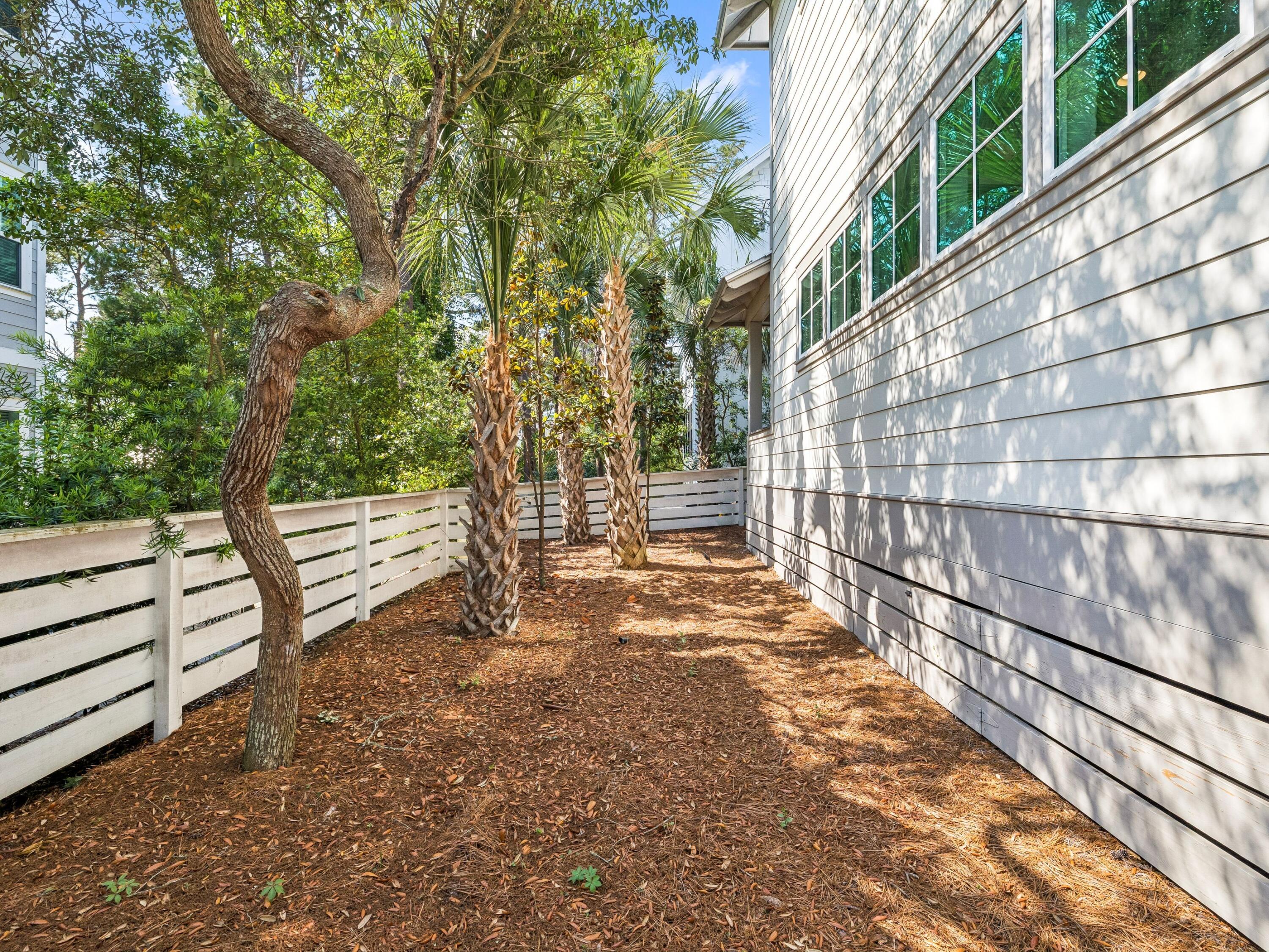 80 Grande Pointe Drive