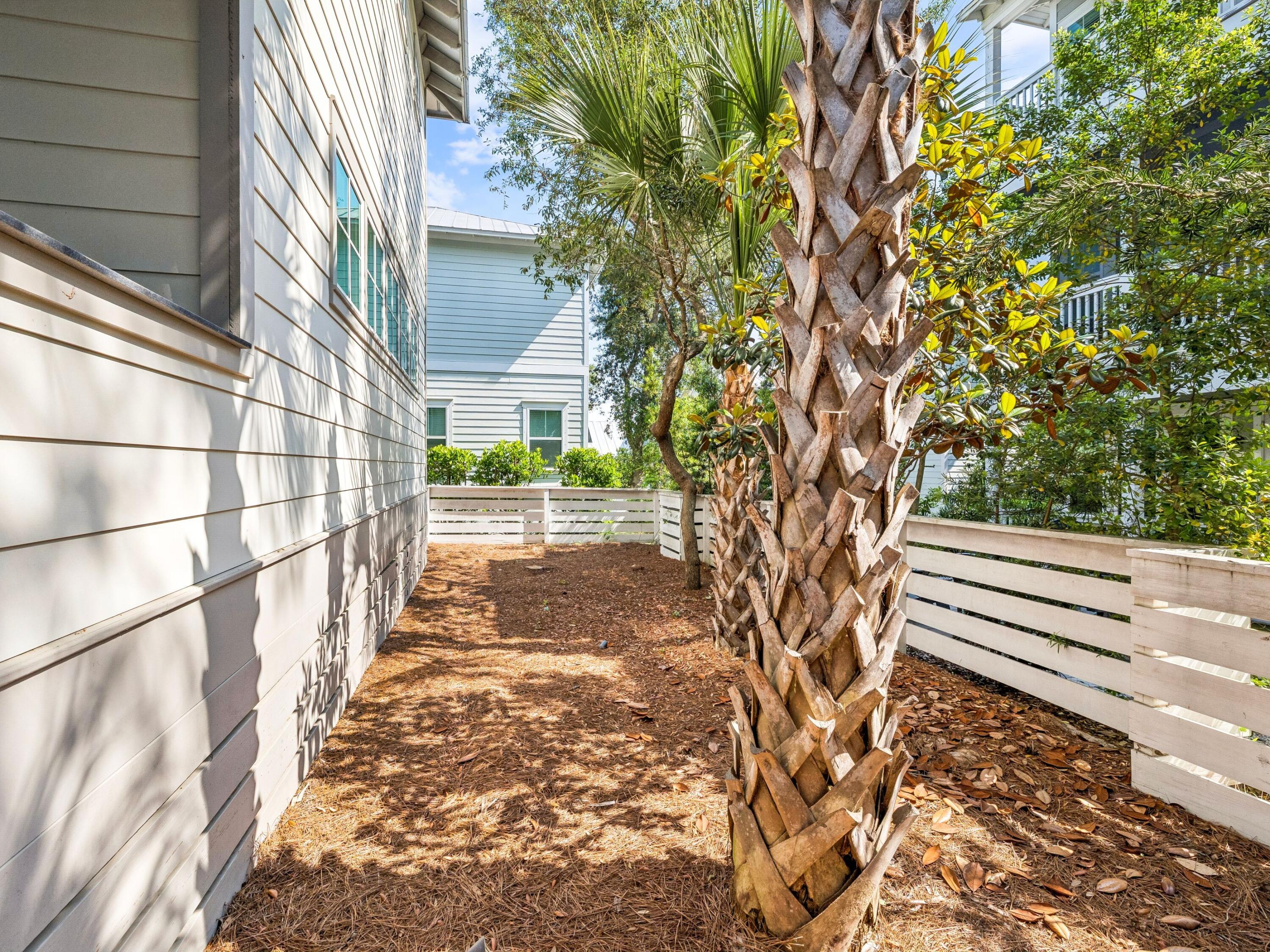 80 Grande Pointe Drive