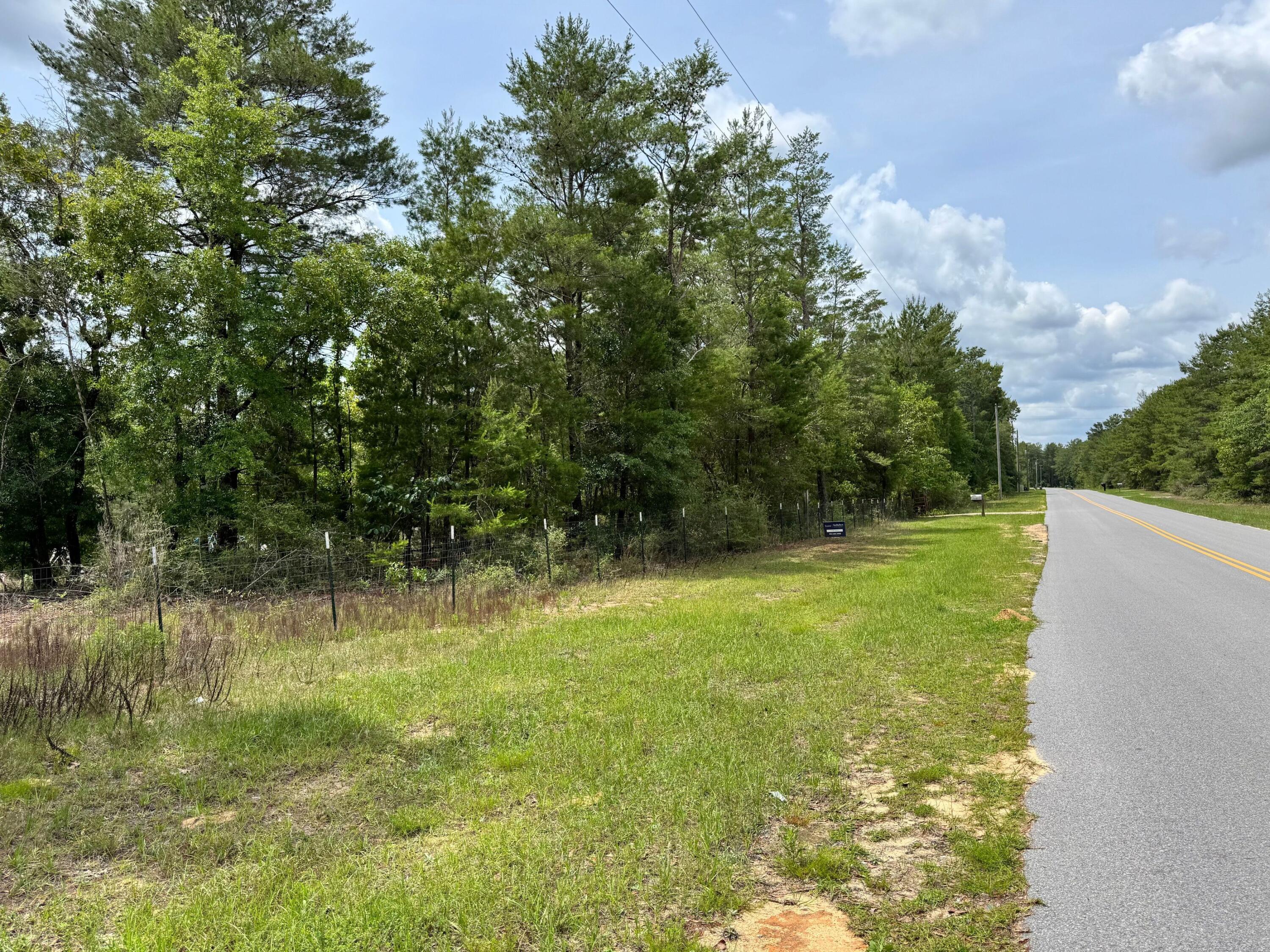 994 O'Sage Drive, DeFuniak Springs