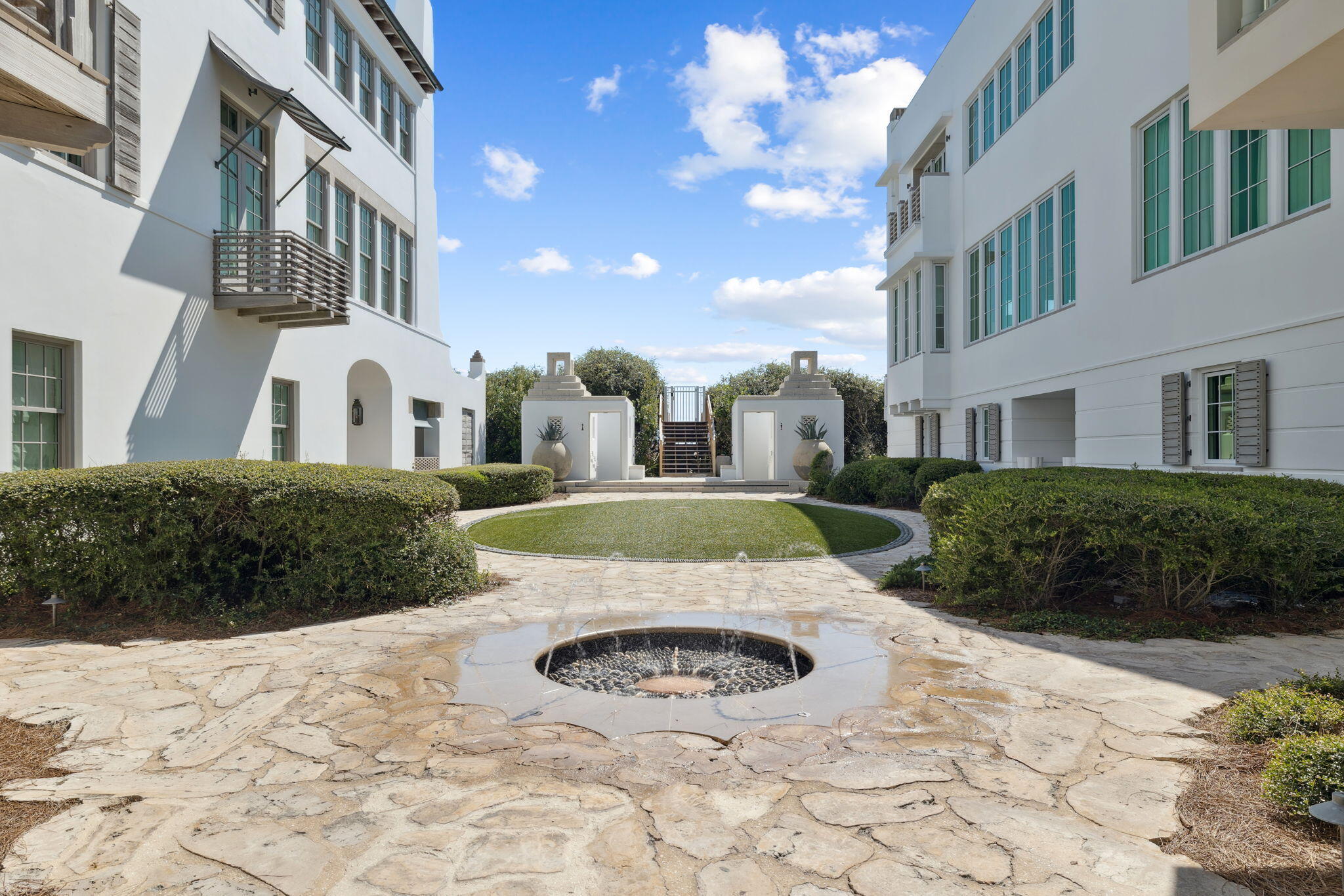 31 Sea Castle Alley