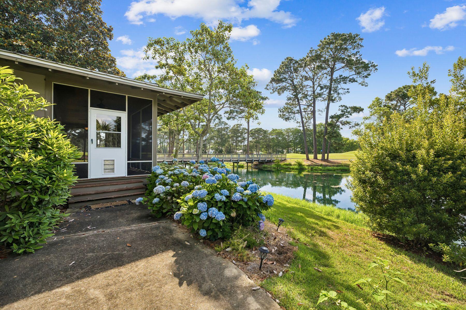 1108 Prestwick Place