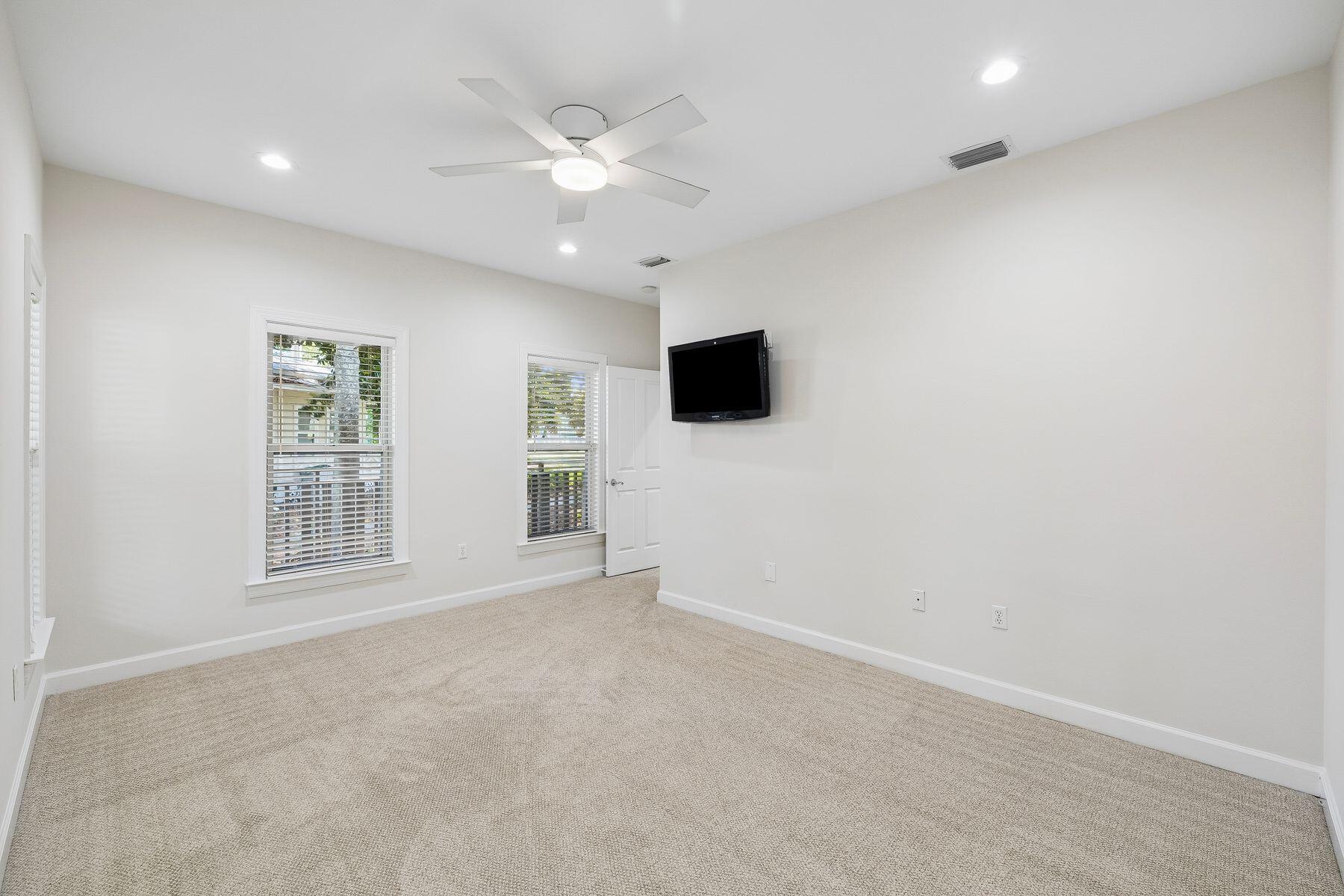 1108 Prestwick Place