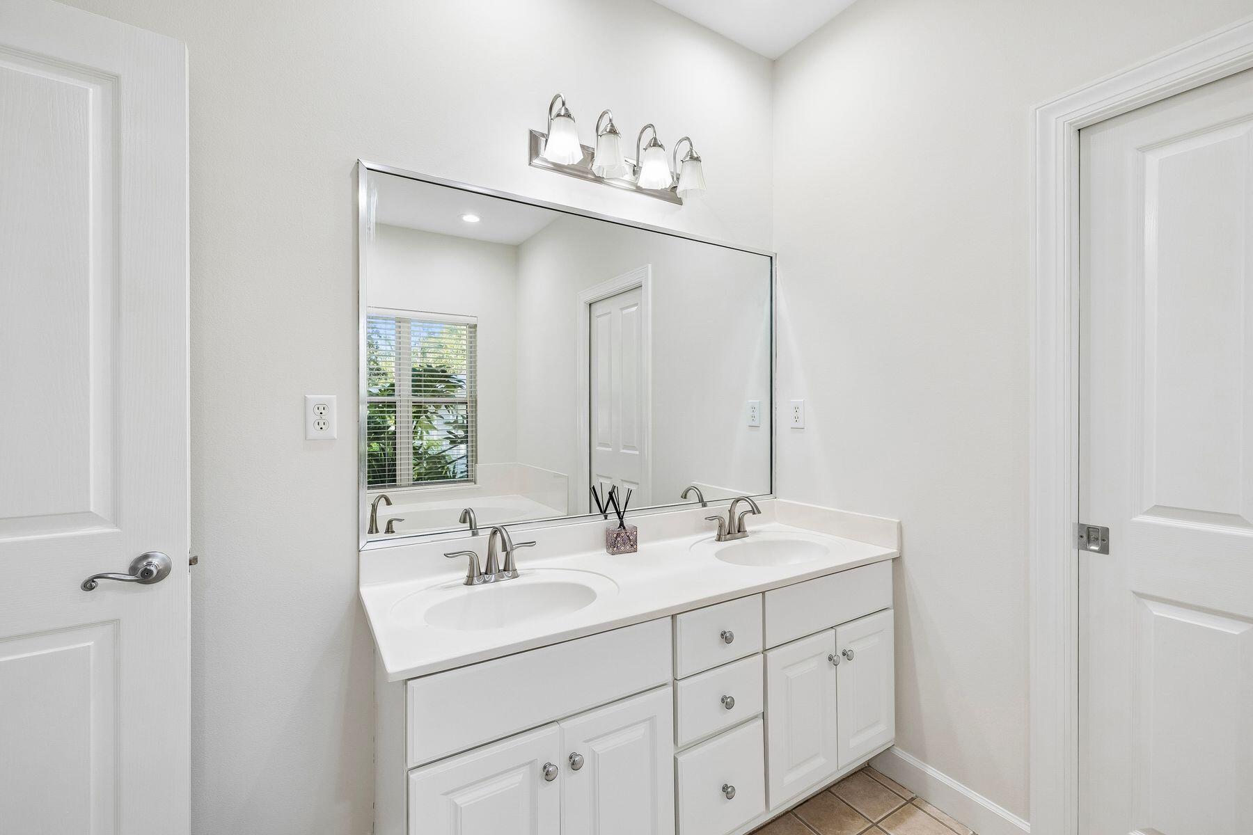 1108 Prestwick Place