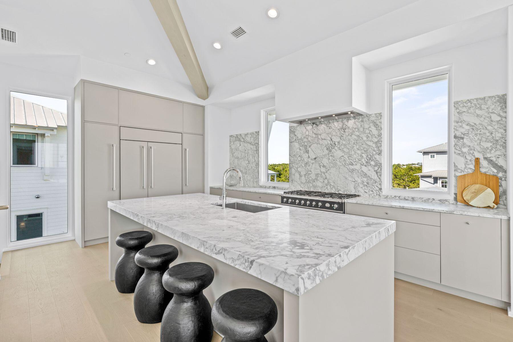 244 W Park Place Avenue