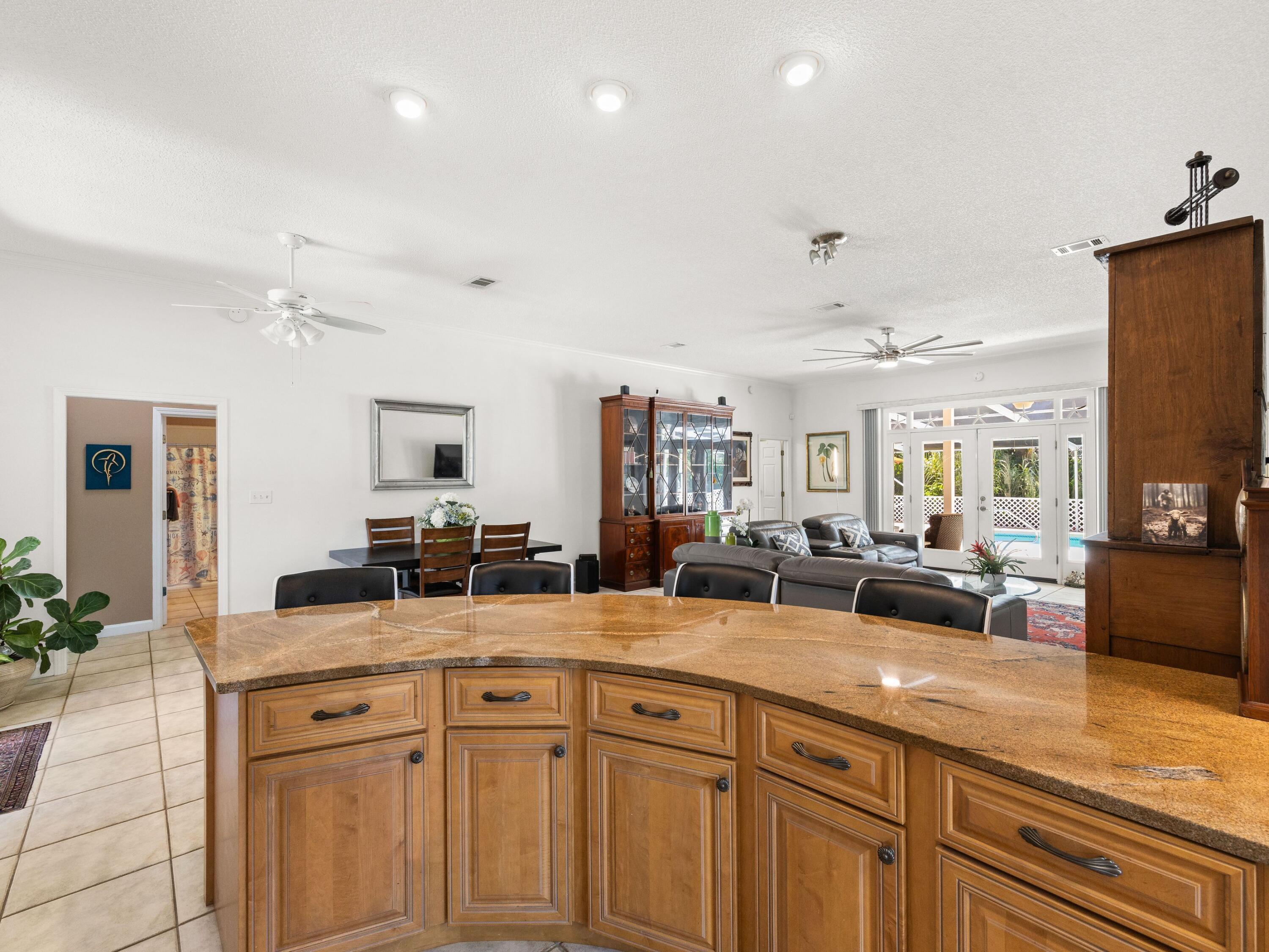 112 Serenade Lane