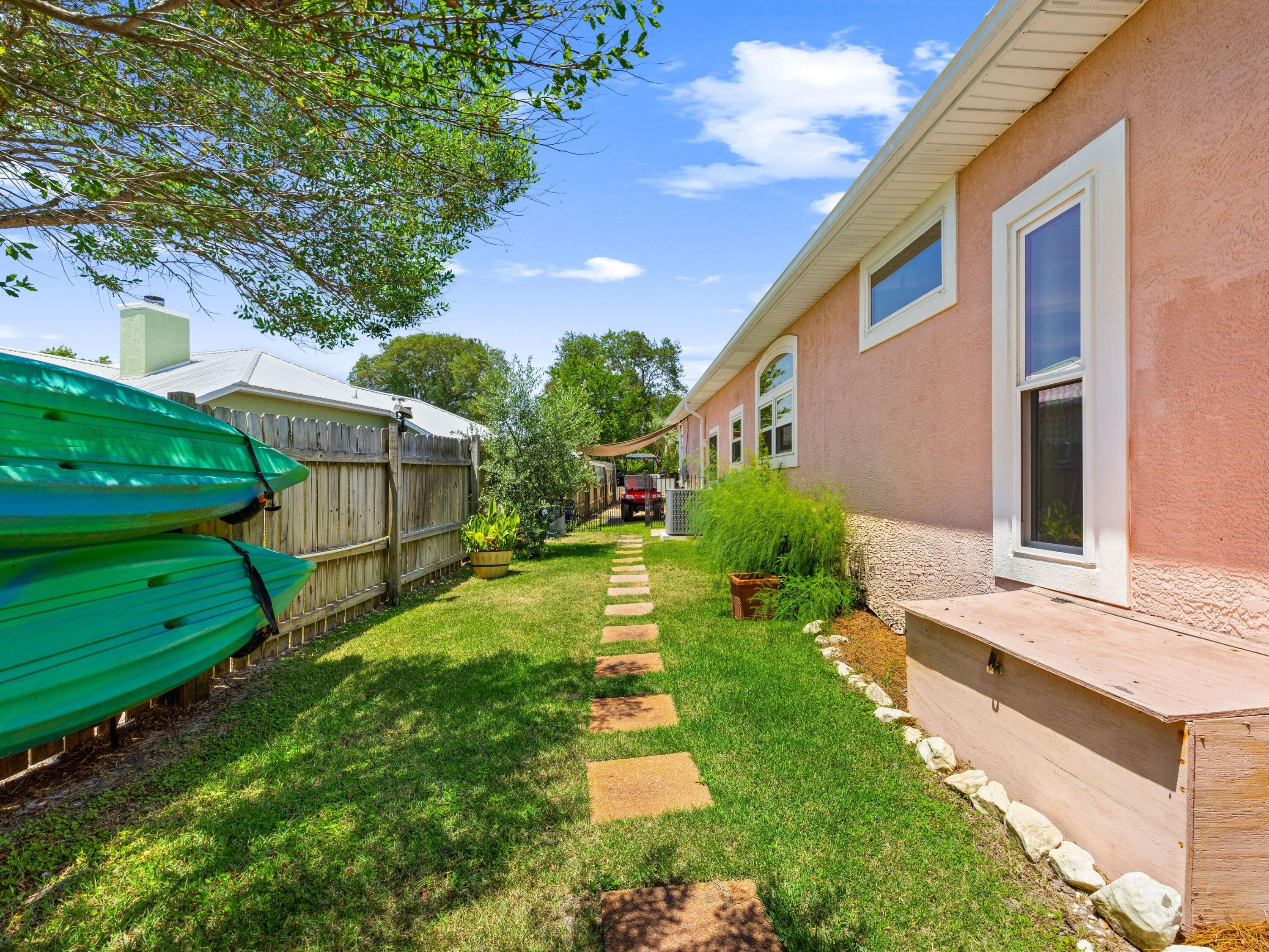 112 Serenade Lane