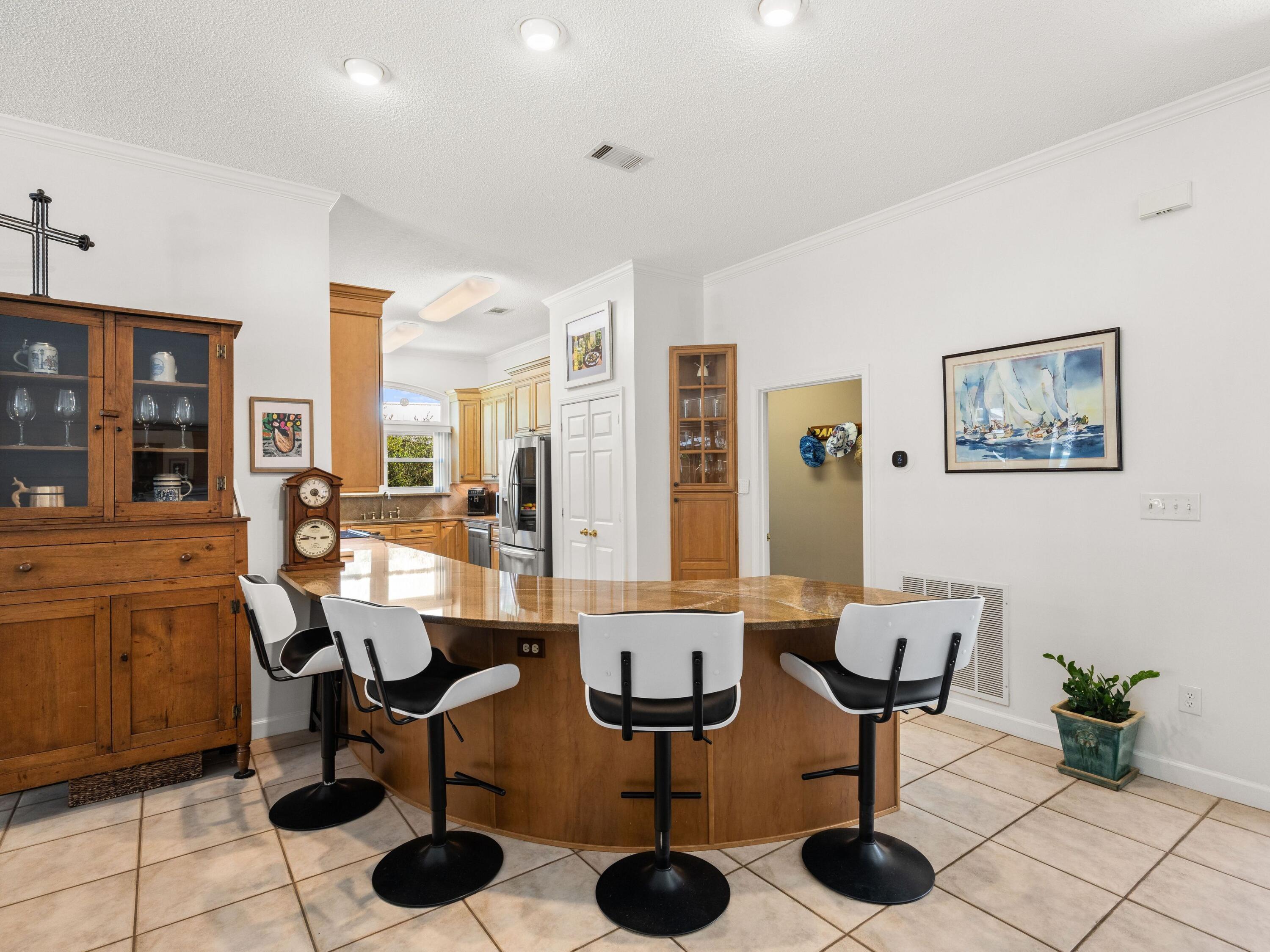 112 Serenade Lane