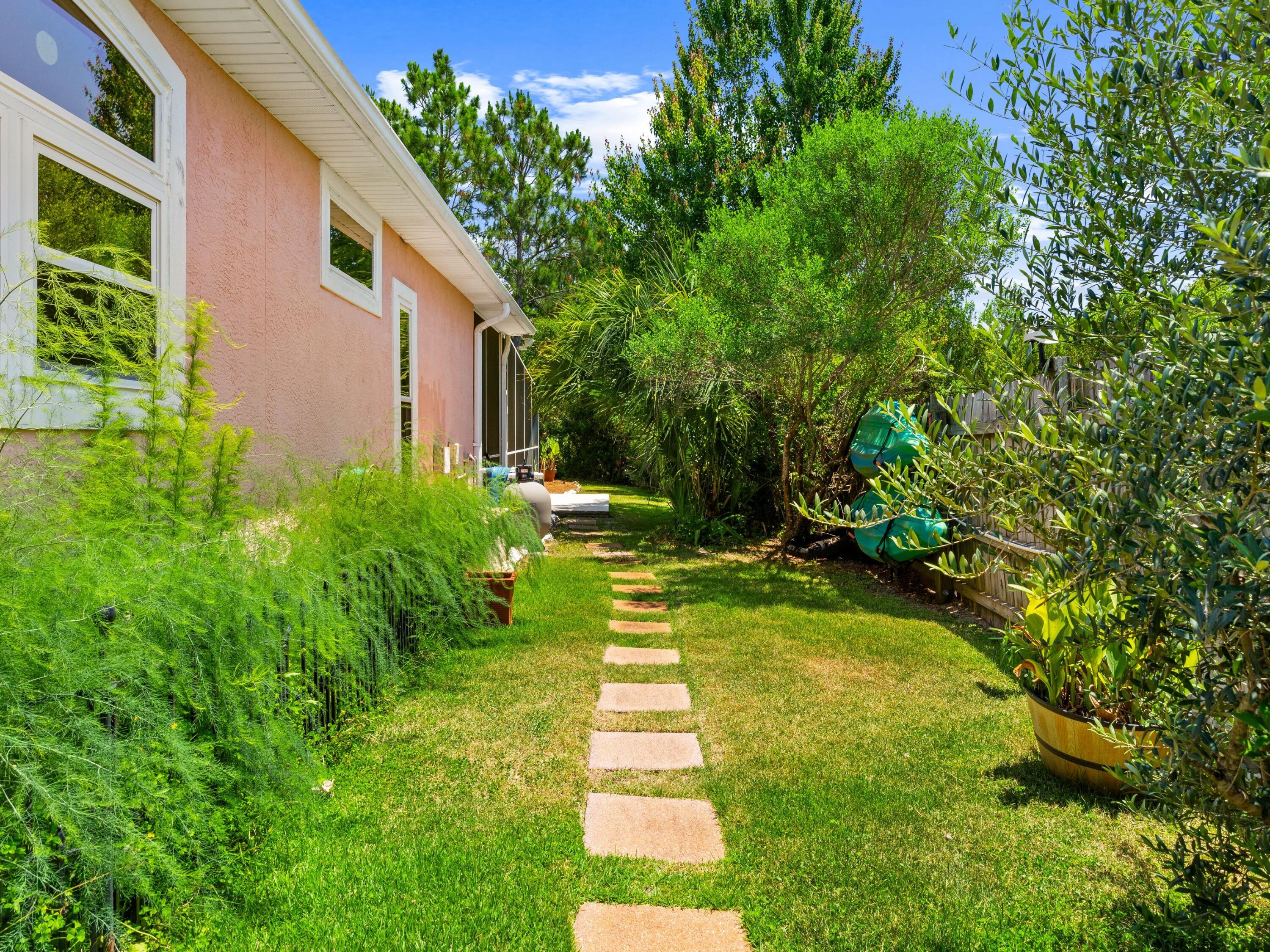 112 Serenade Lane