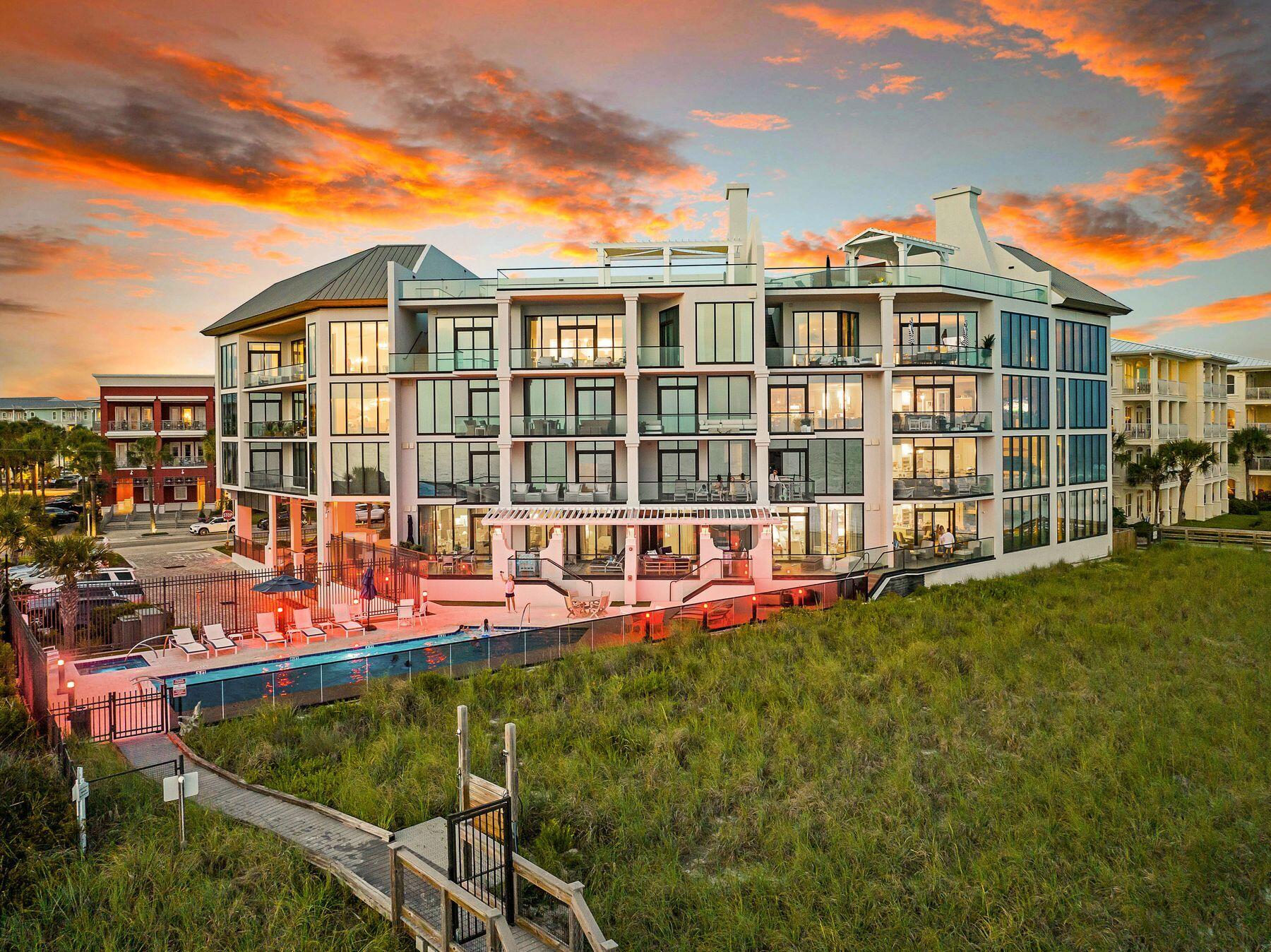 4463 W County Highway 30A UNIT 400