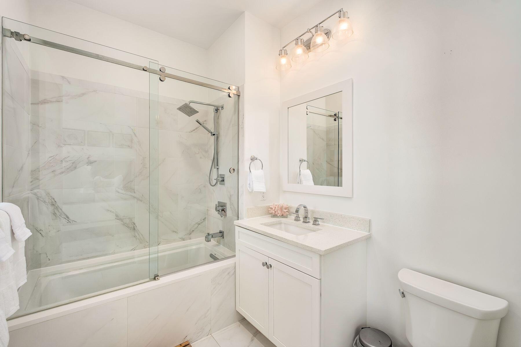 4463 W County Highway 30A UNIT 400