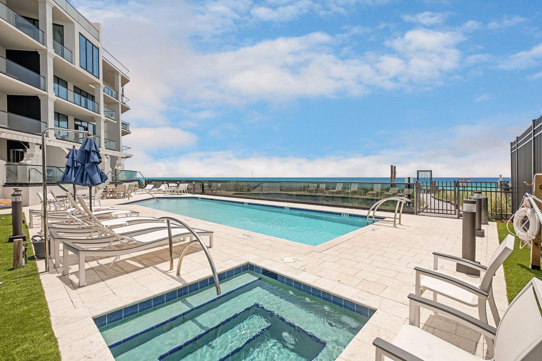 4463 W County Highway 30A UNIT 400