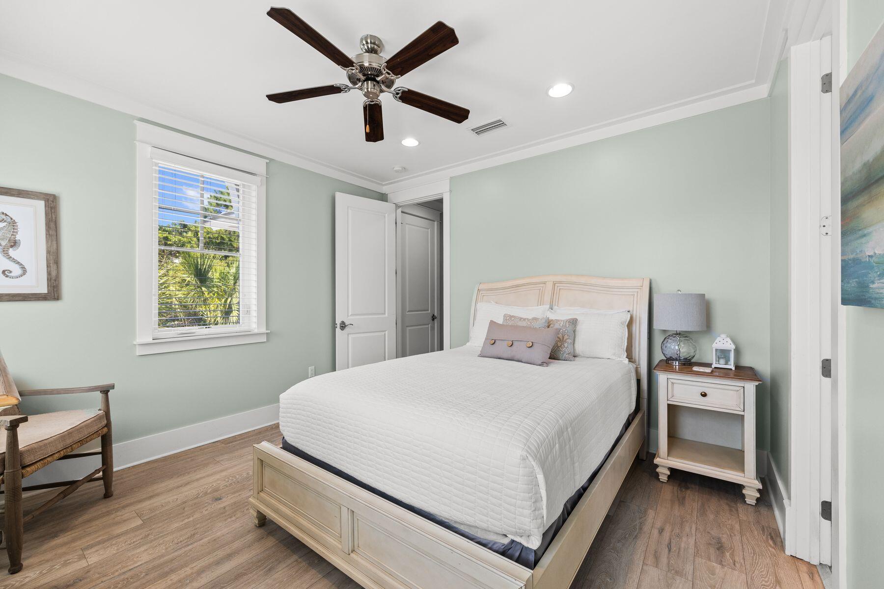 376 Lakewood Drive