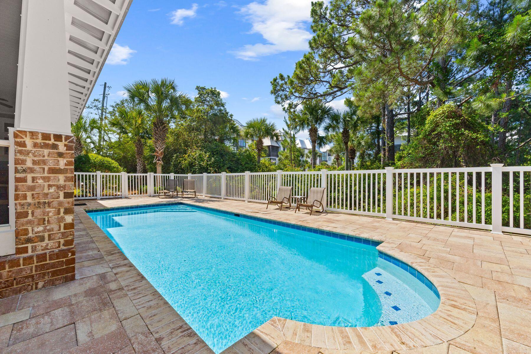 376 Lakewood Drive