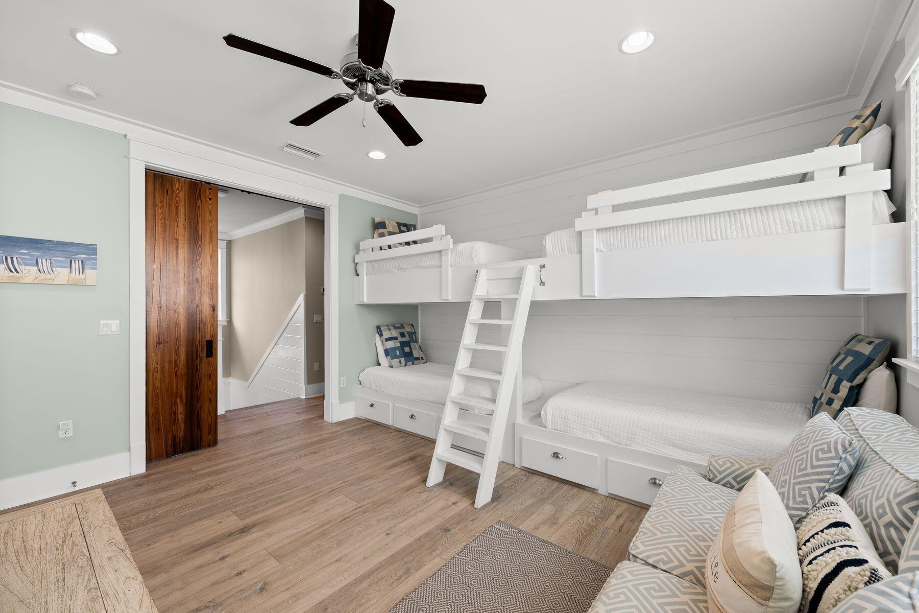 376 Lakewood Drive