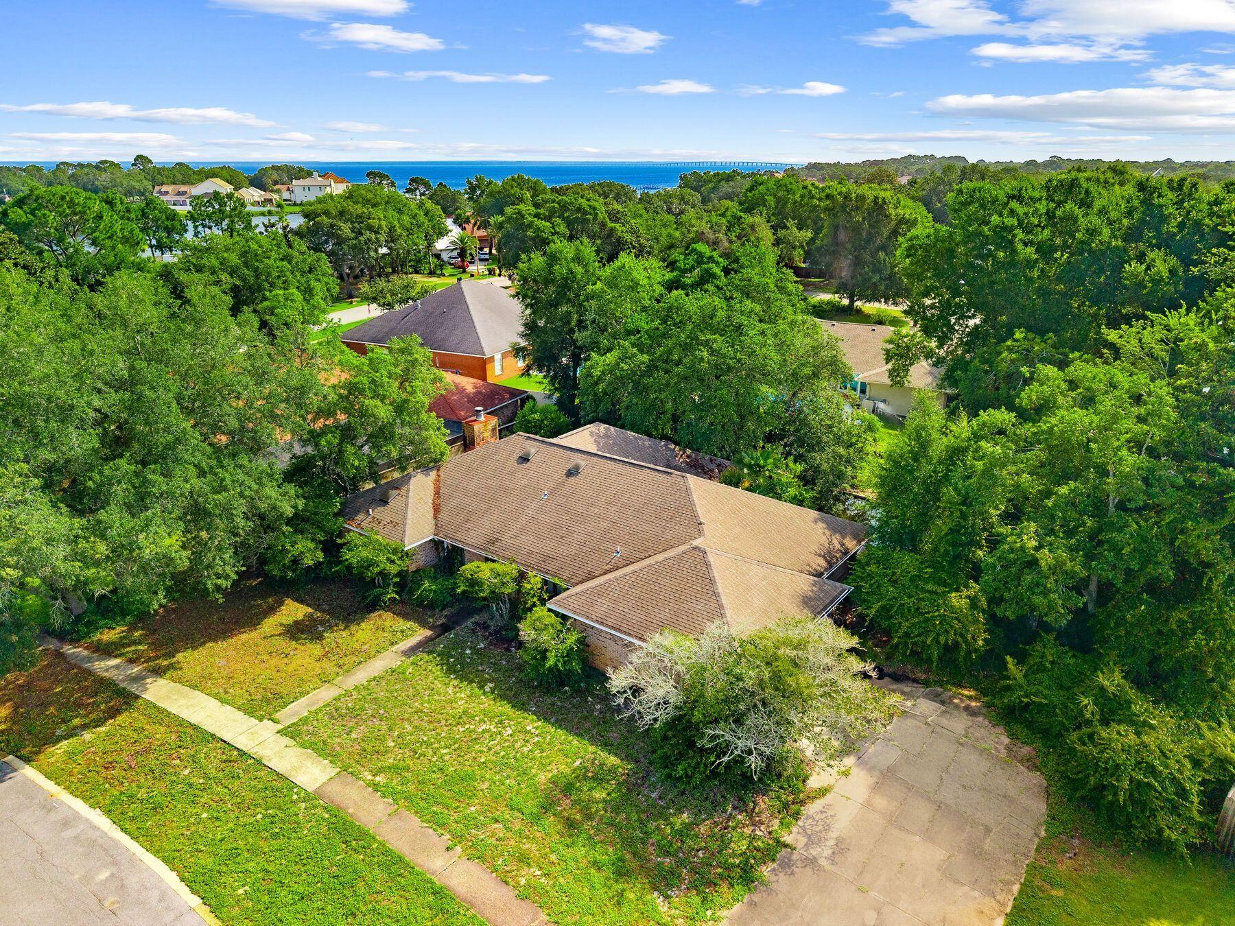 4 Chickasaw Way