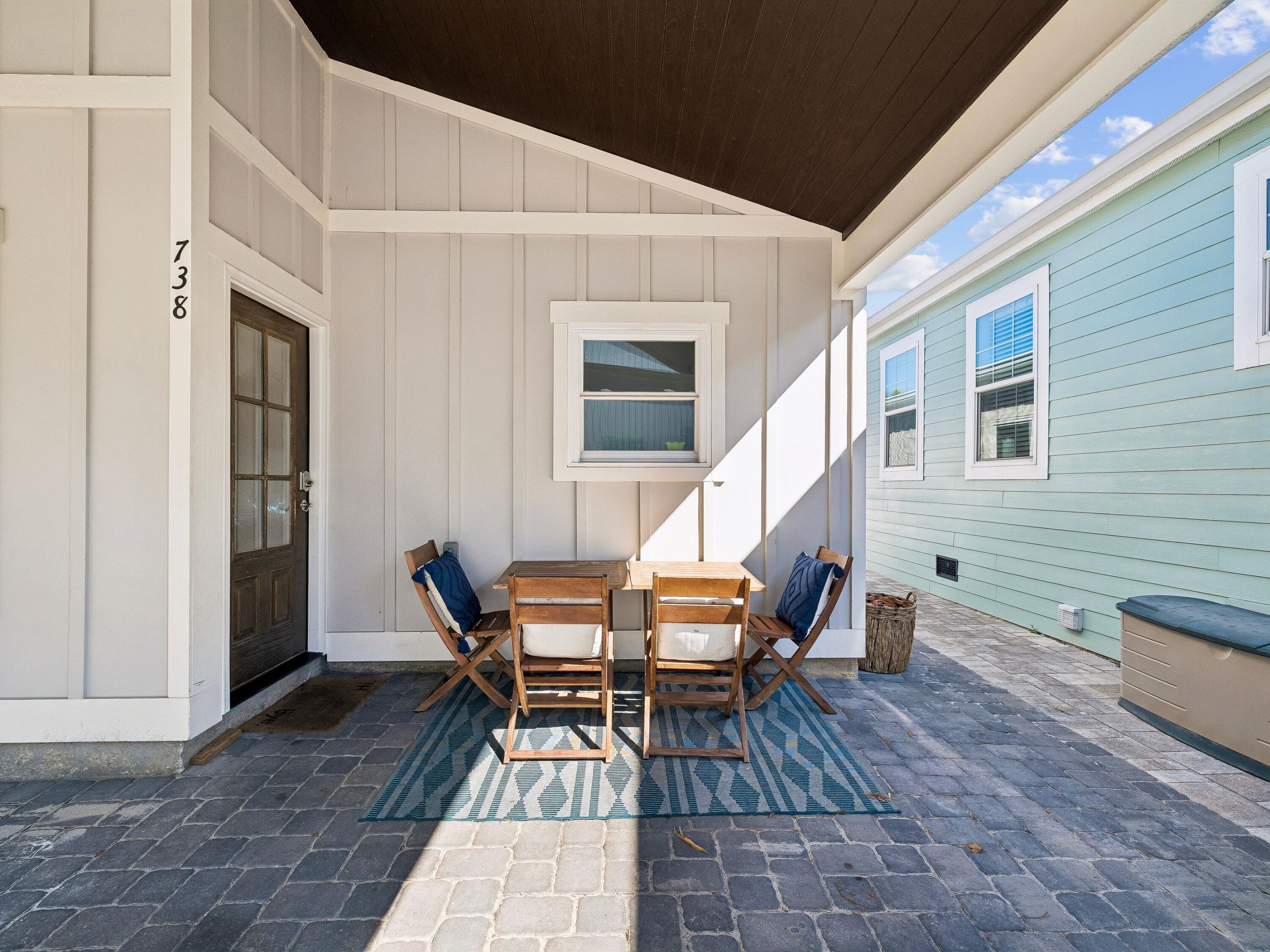 738 Seabreeze Drive