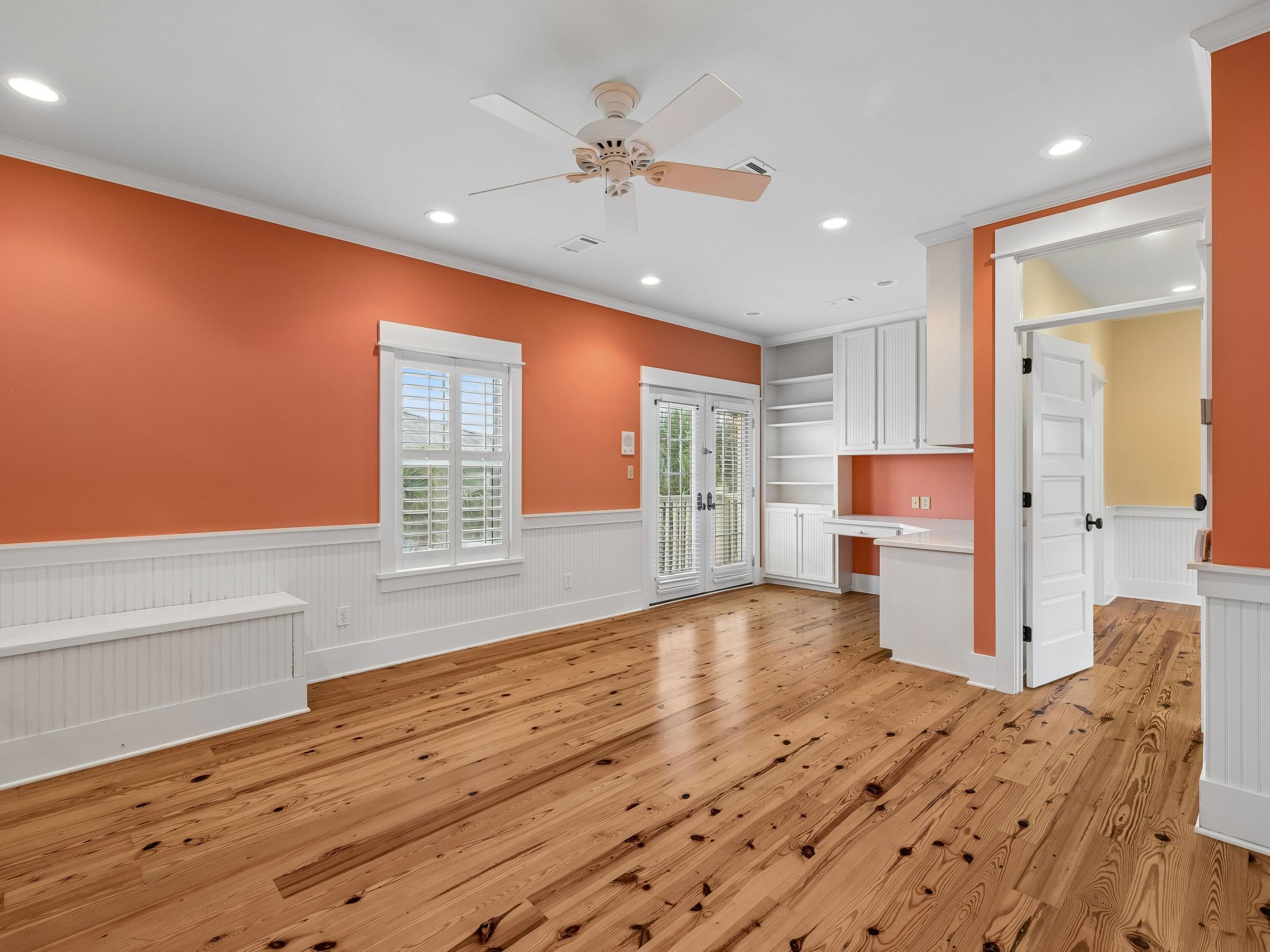 3361 Edgewater Drive