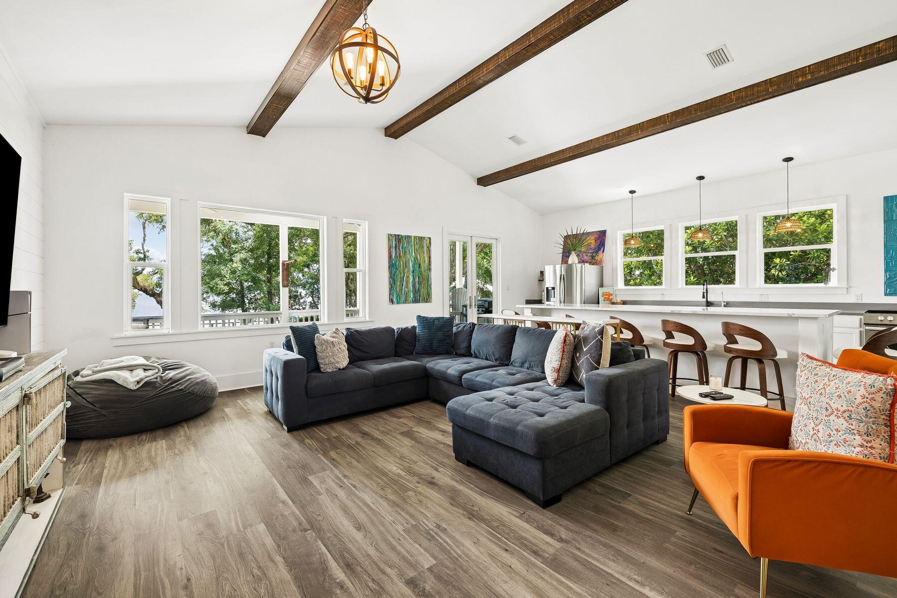 71 Silverleaf Lane