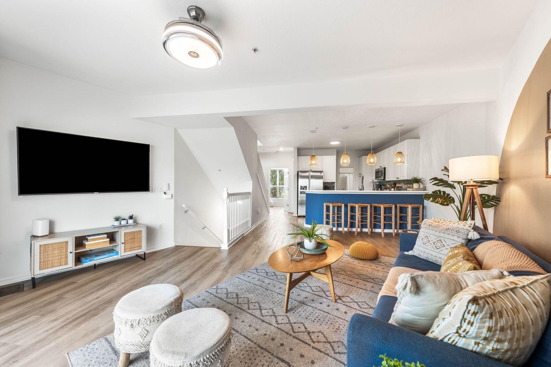 3695 Scenic Highway 98 903