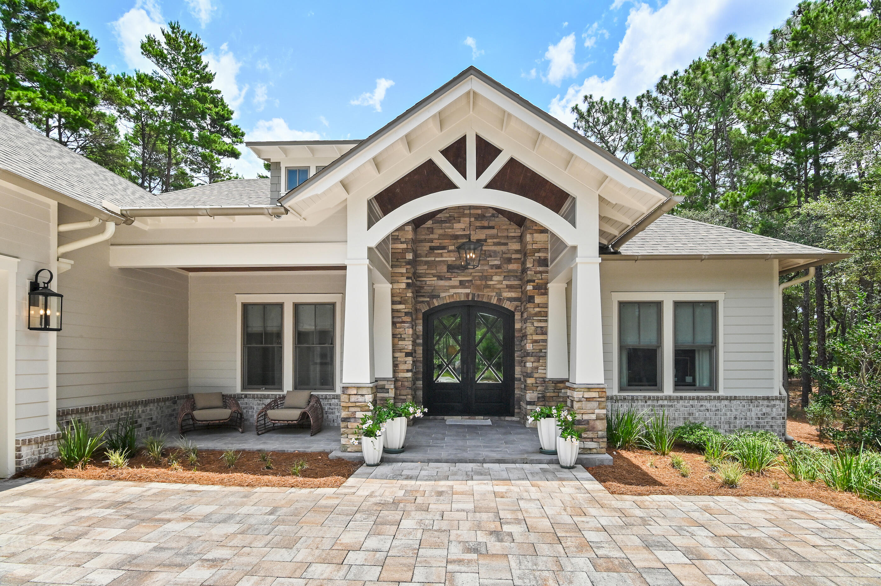 1622 Lost Cove Lane
