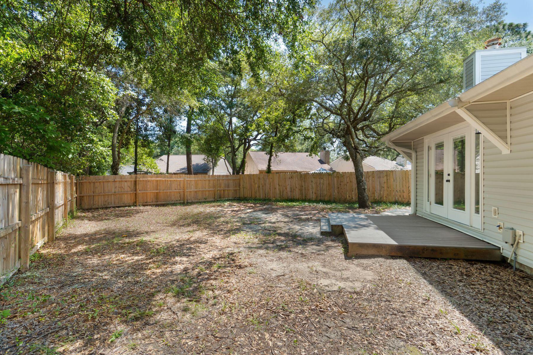 208 Cottonwood Court