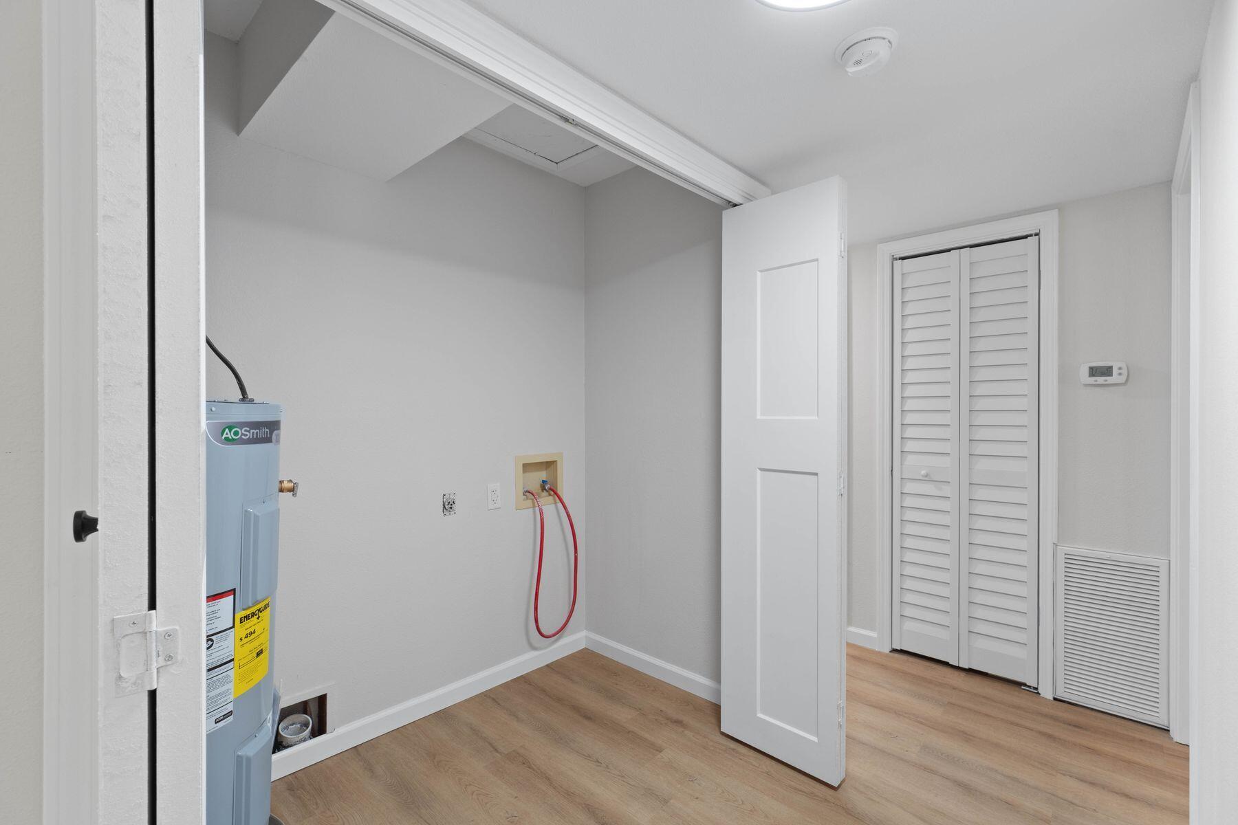 208 Cottonwood Court