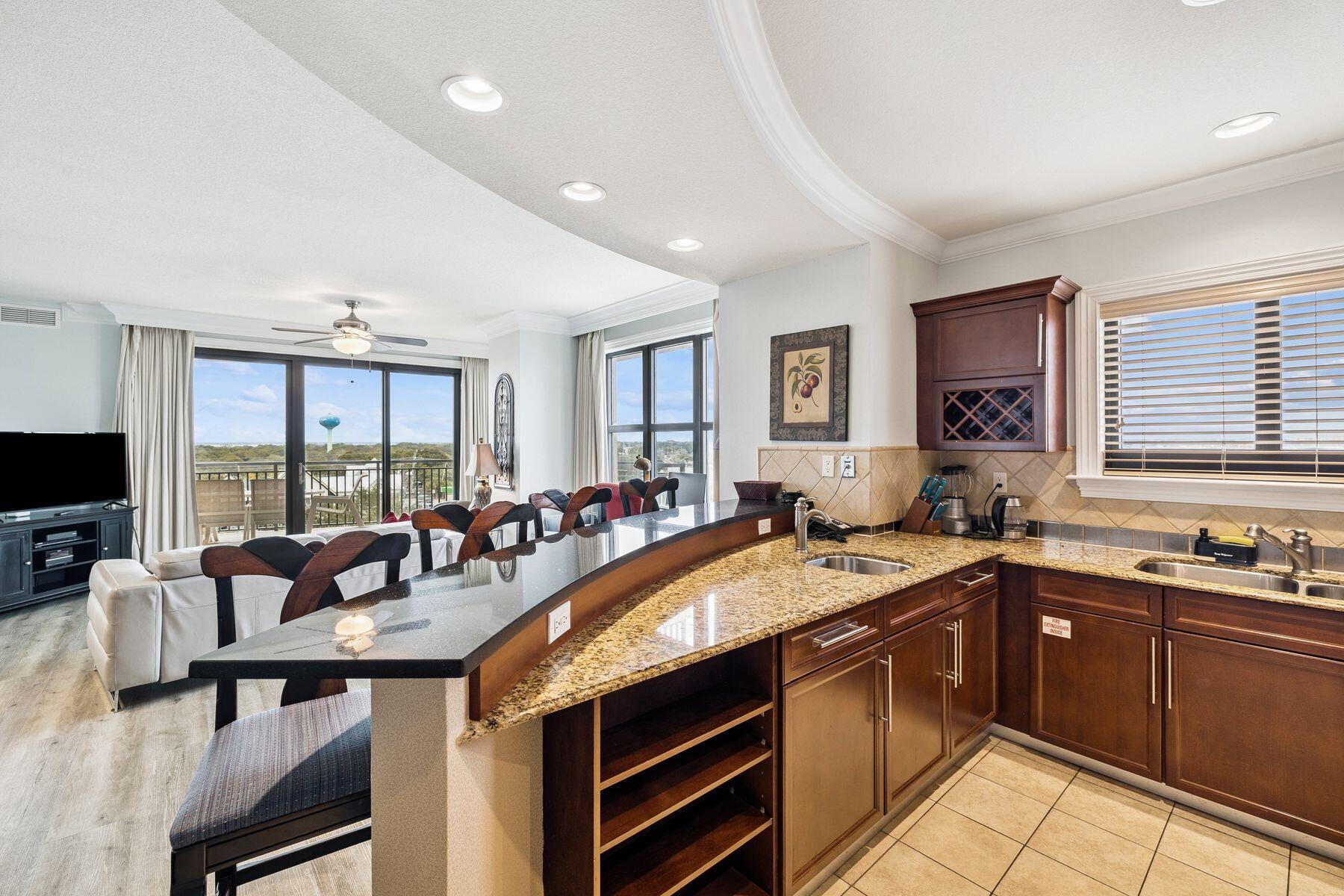 10 Harbor Boulevard E210