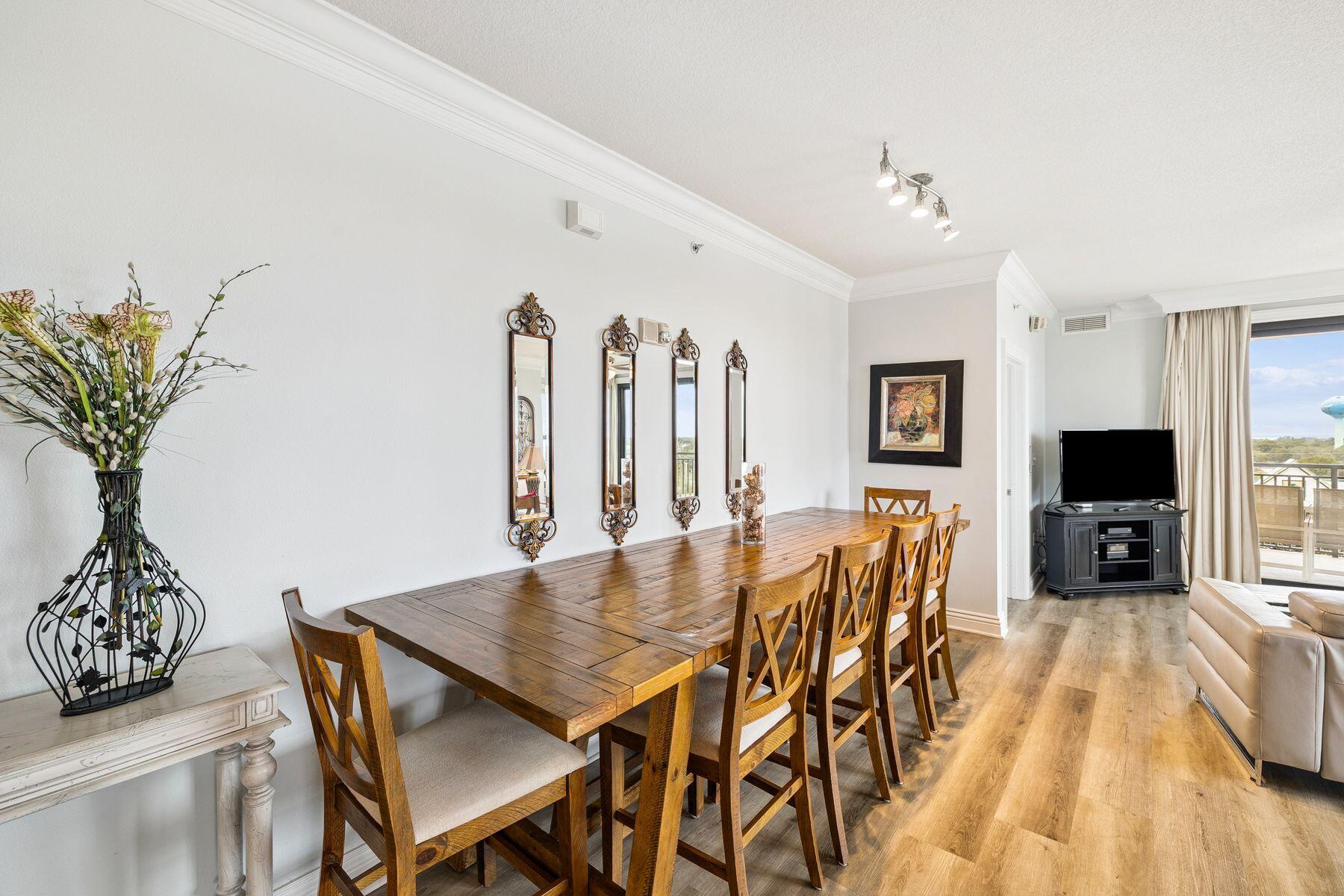 10 Harbor Boulevard E210