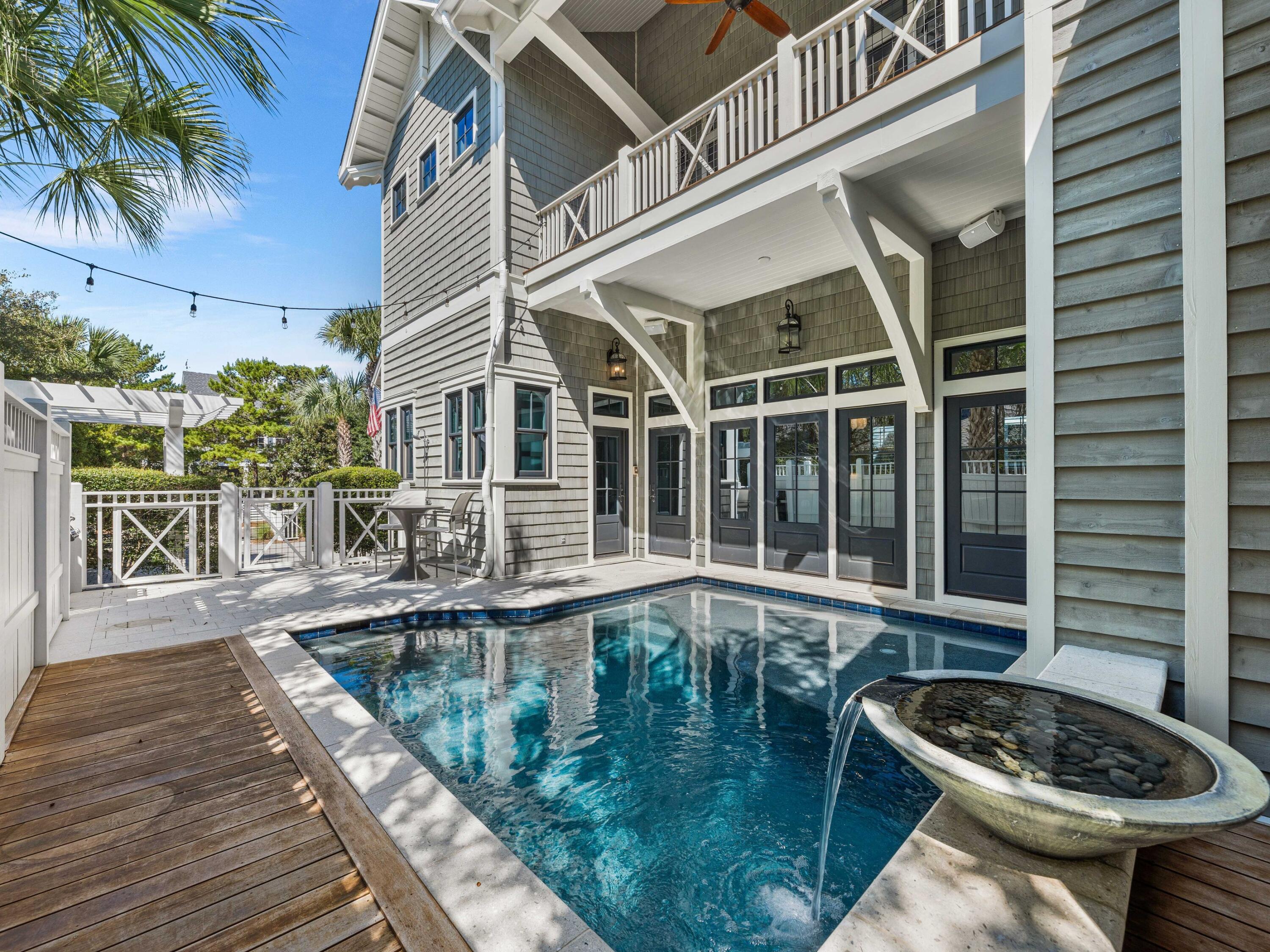 52 N Shingle Lane