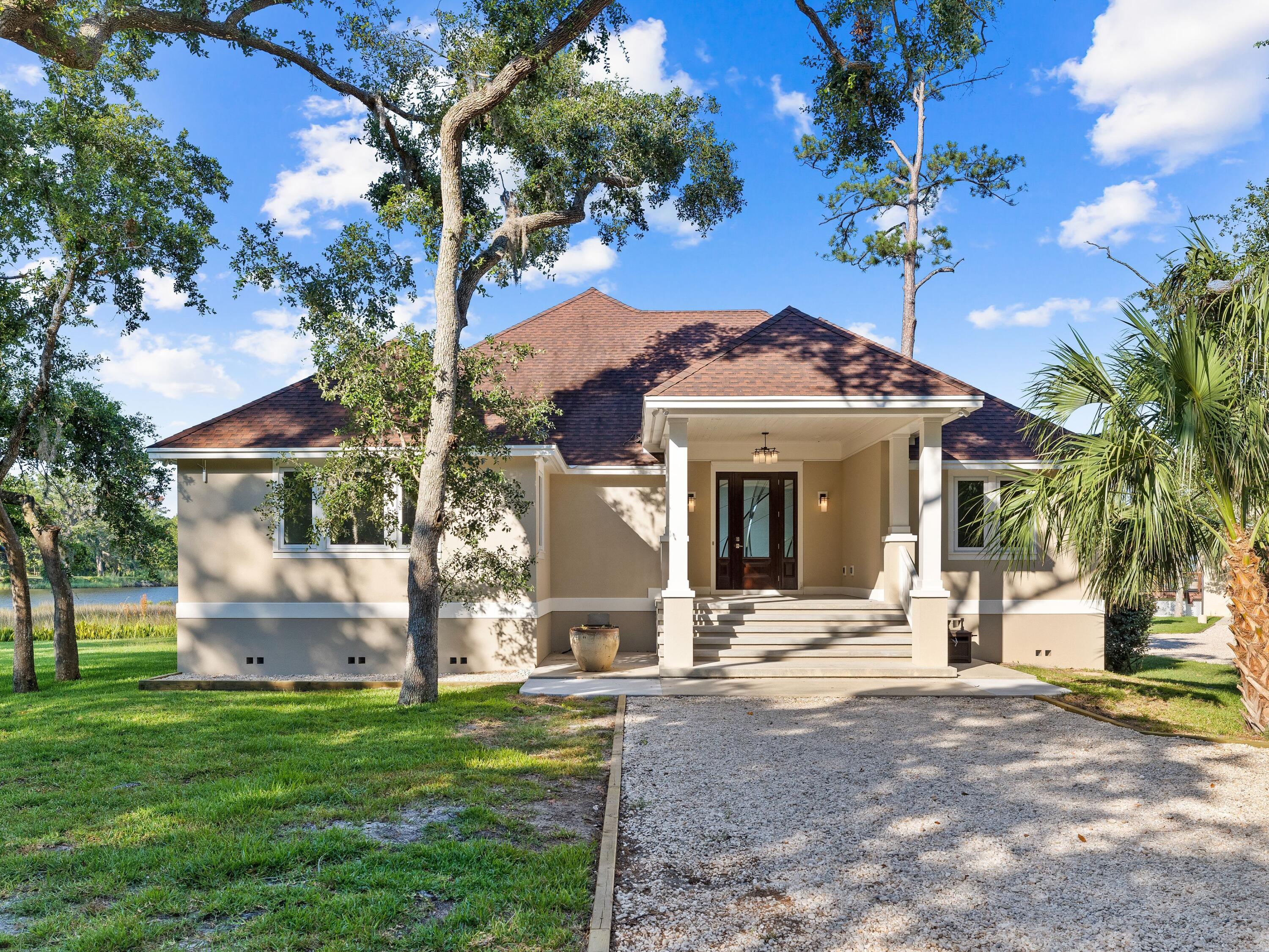 104 George Ellis Point