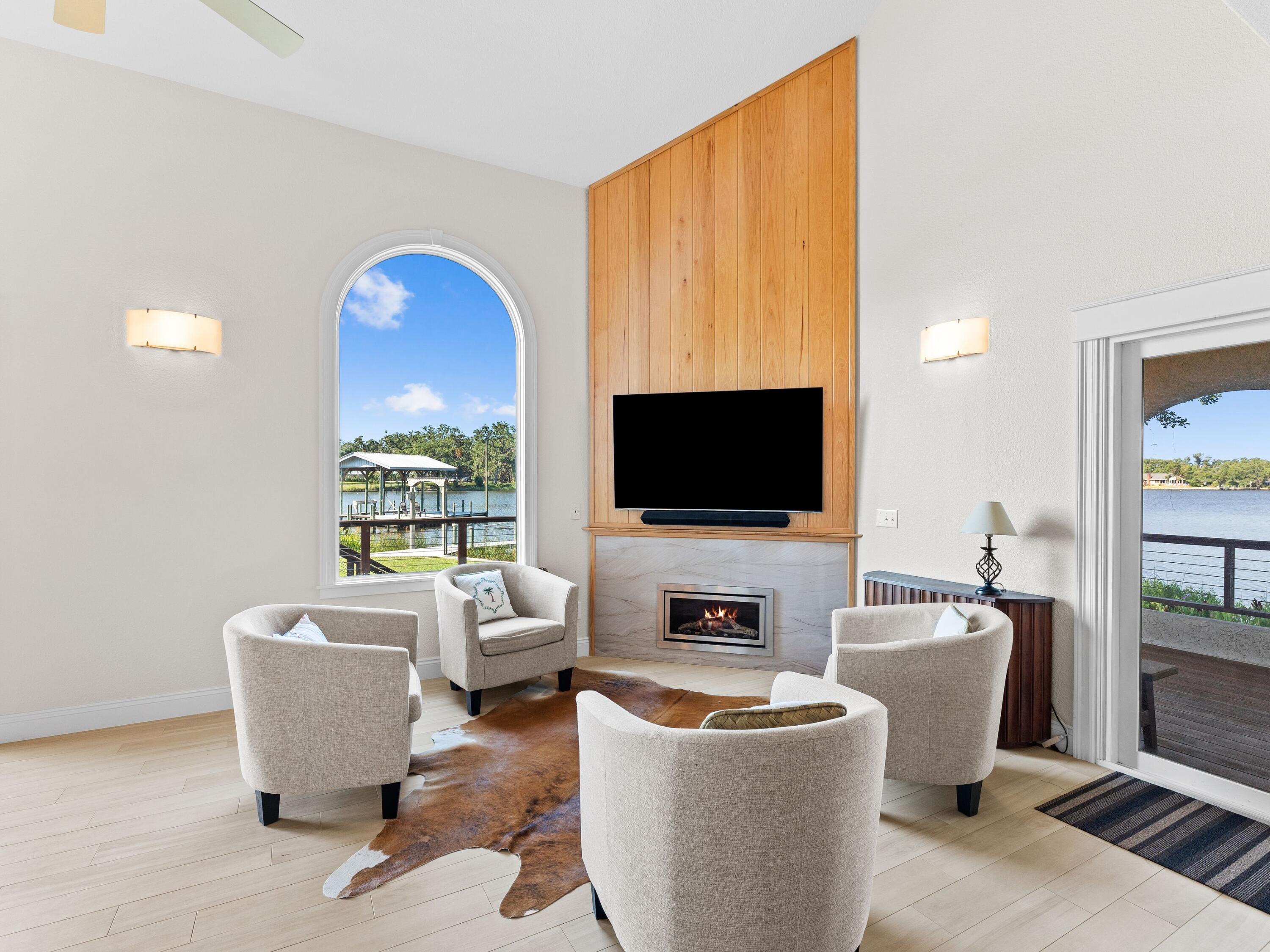 104 George Ellis Point