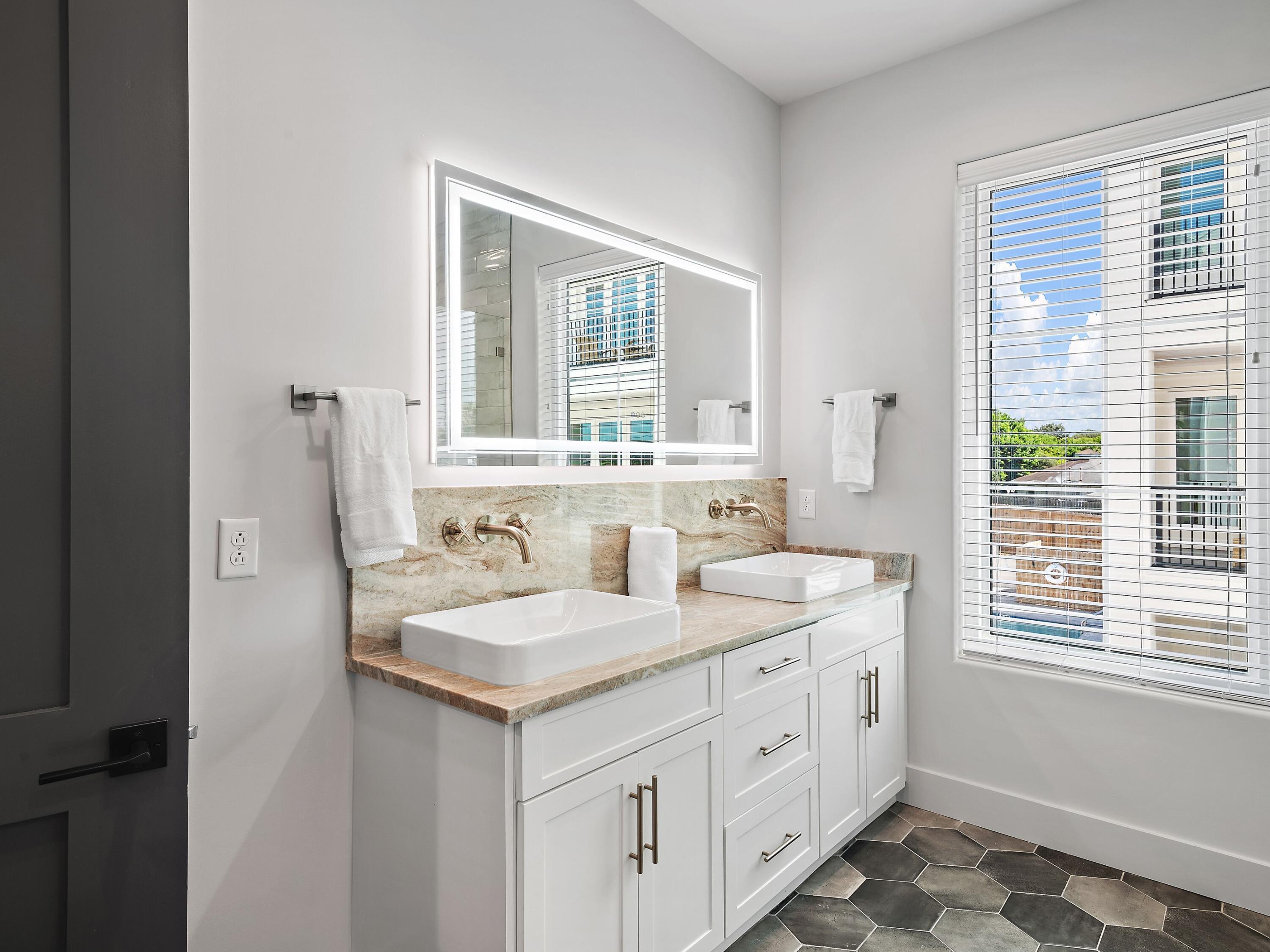 101 Deluna Place UNIT B