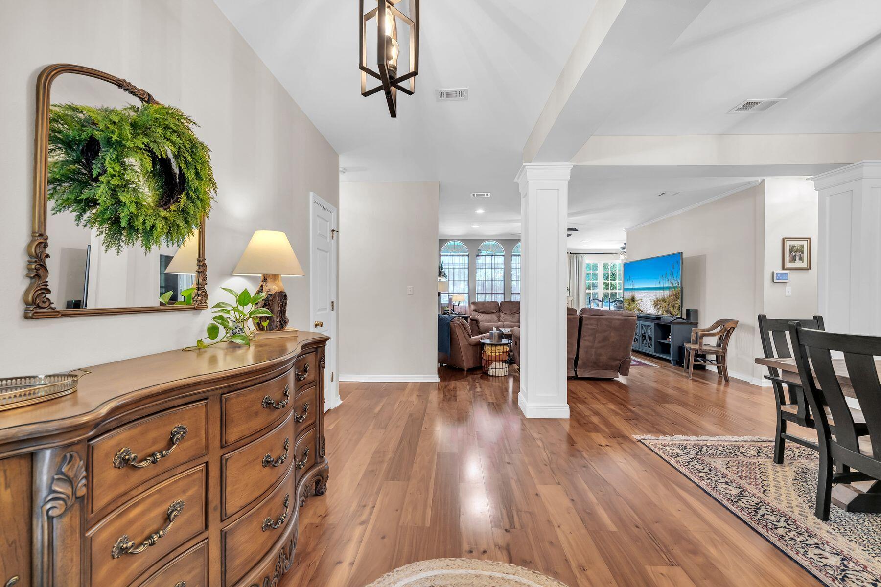 4423 Windlake Drive