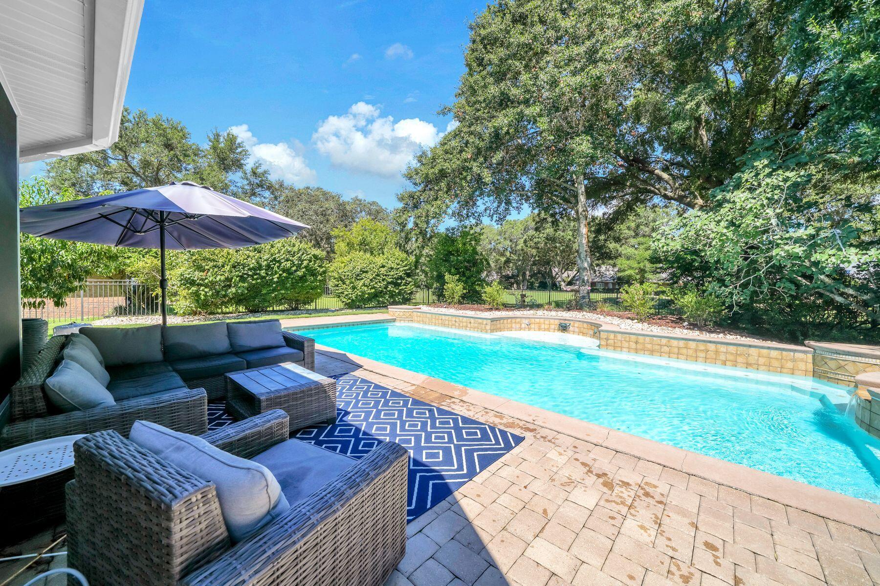 4423 Windlake Drive