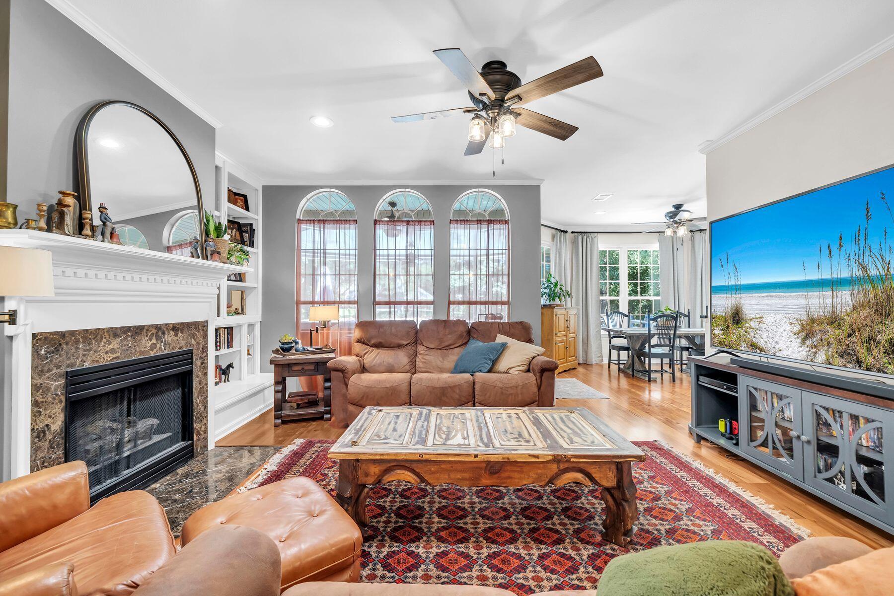 4423 Windlake Drive