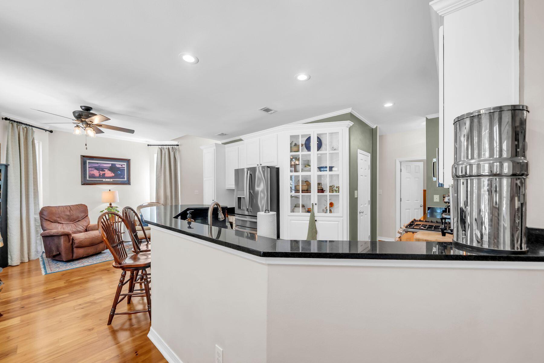 4423 Windlake Drive