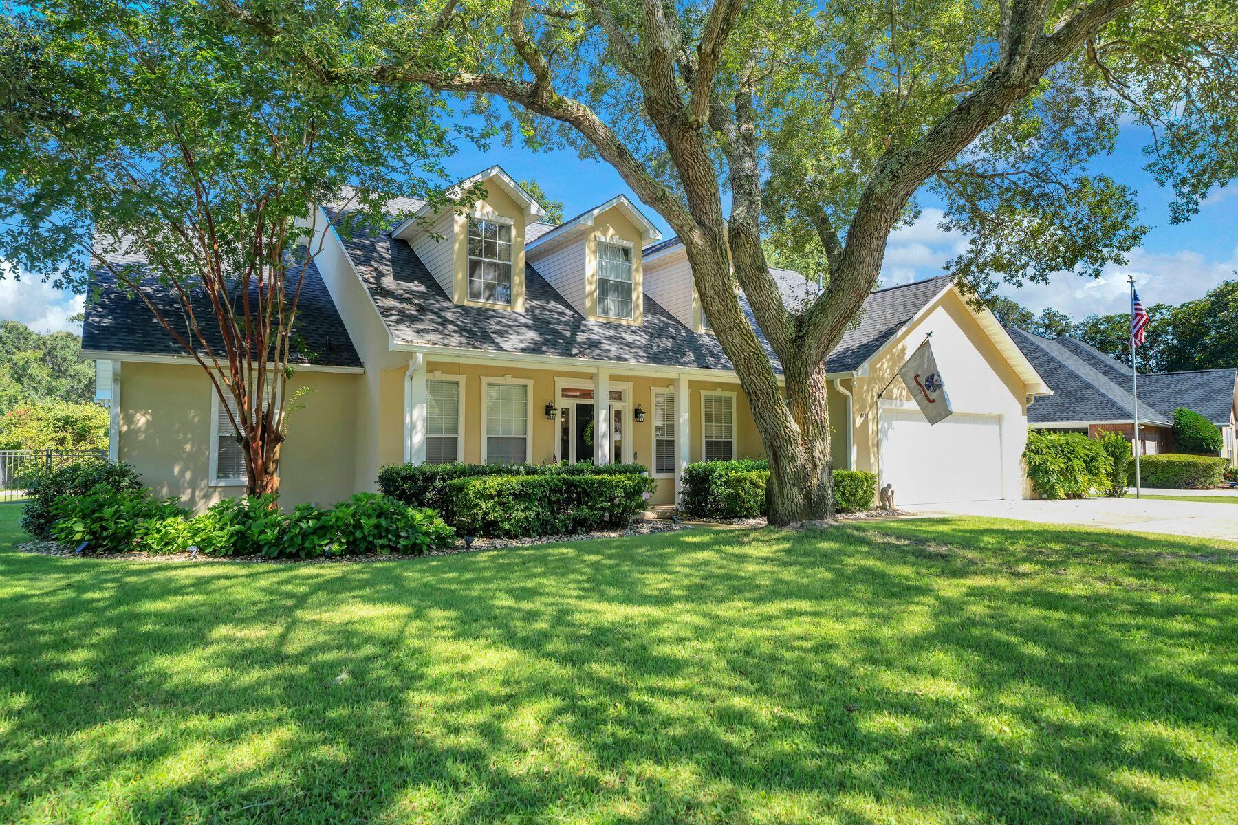 4423 Windlake Drive