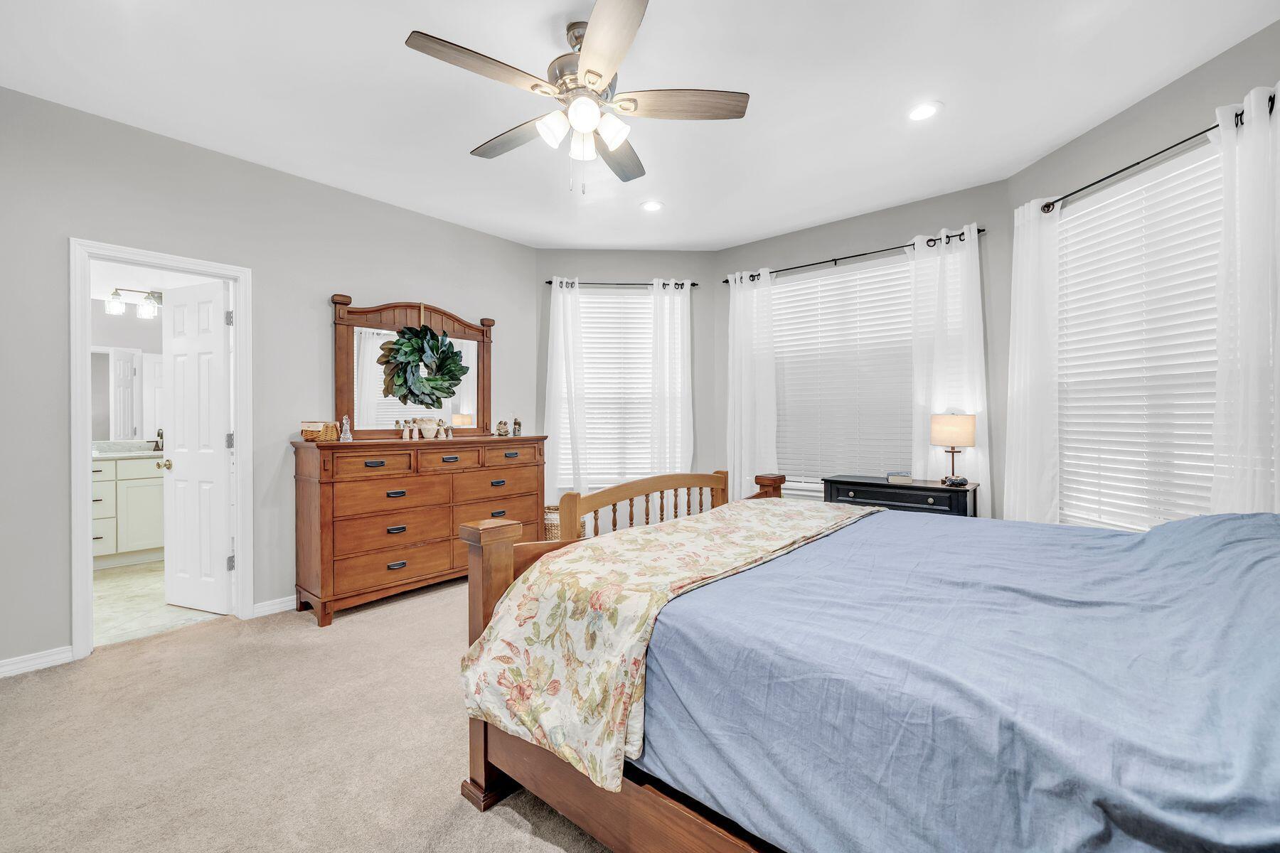 4423 Windlake Drive
