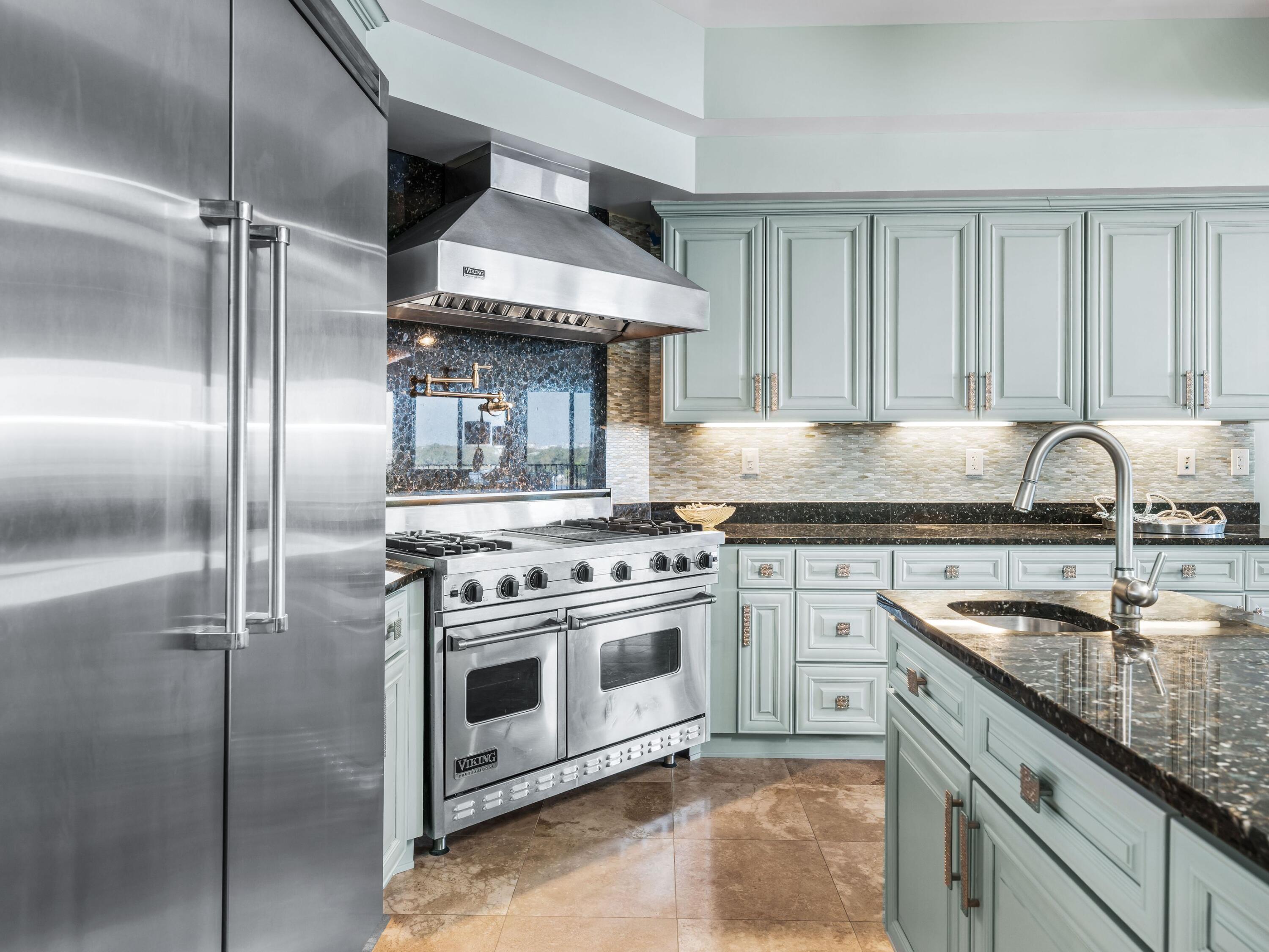 1363 W County Highway 30A UNIT 2120