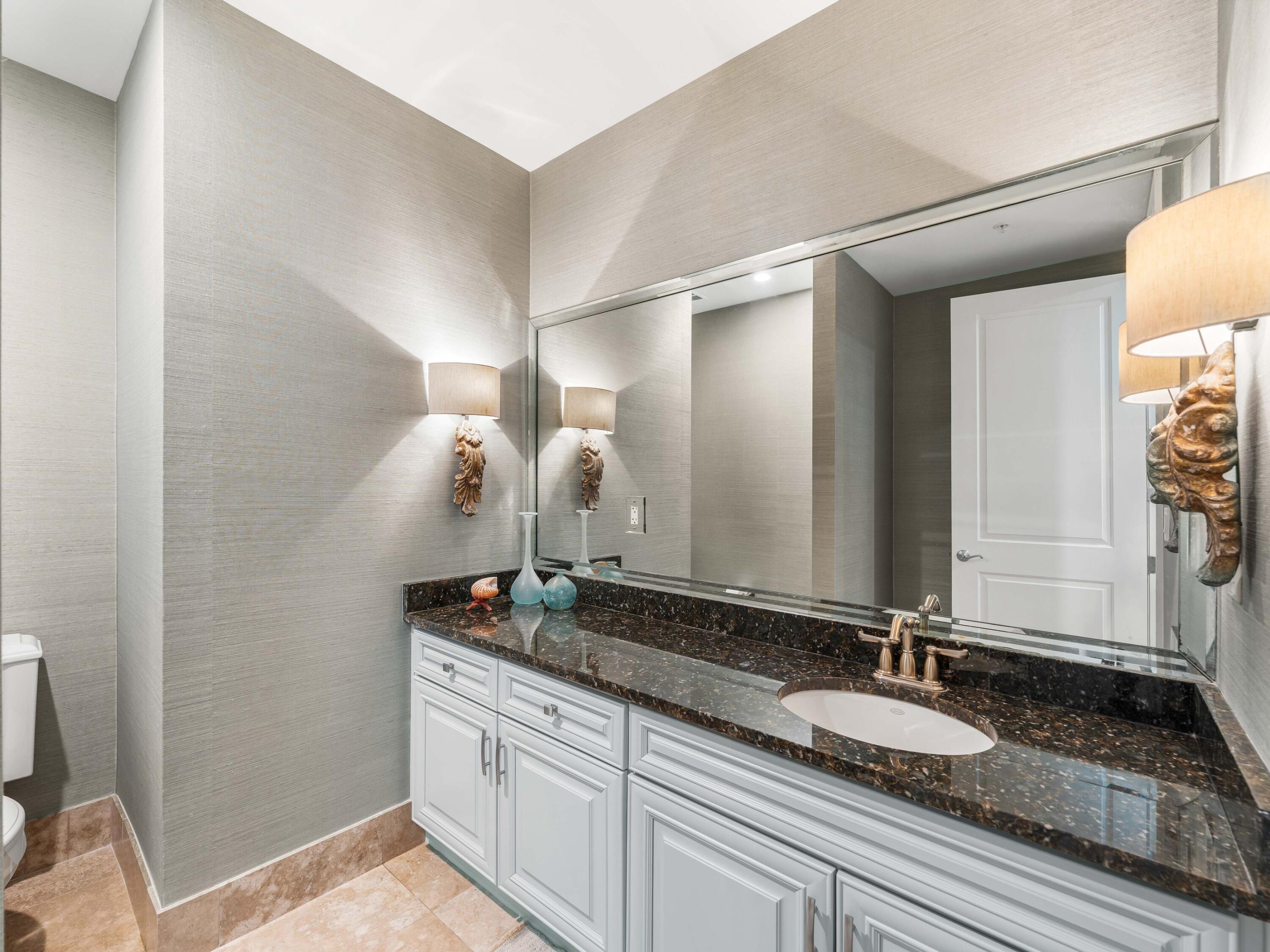 1363 W County Highway 30A UNIT 2120