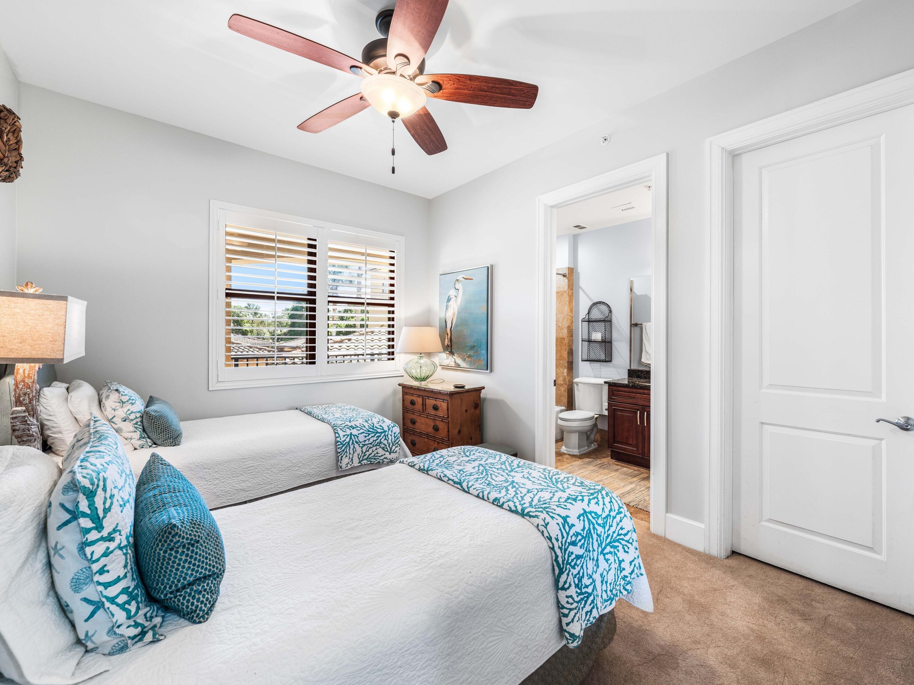 1363 W County Highway 30A UNIT 2120