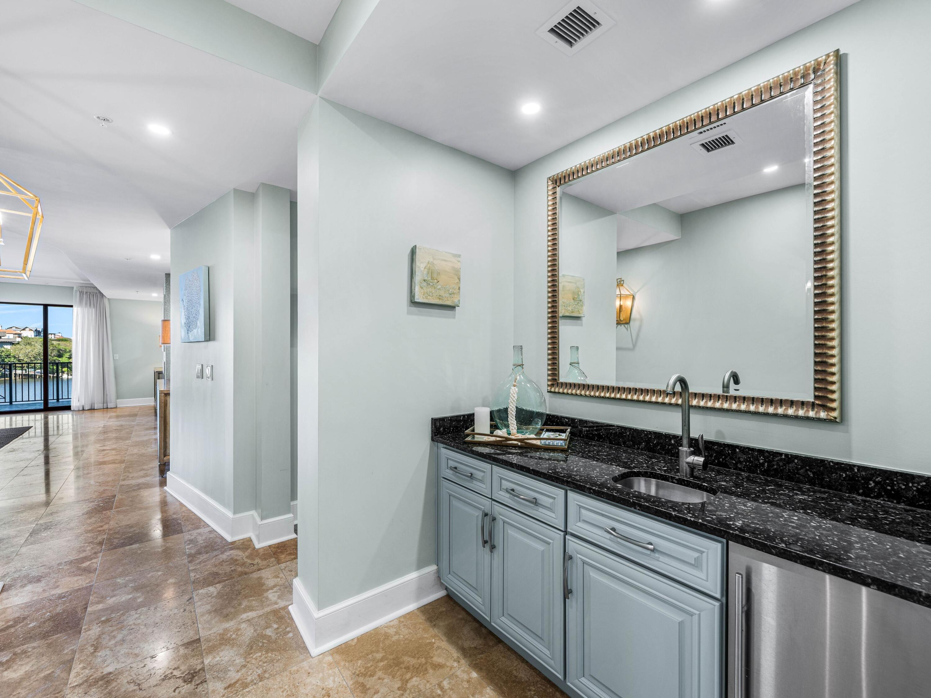 1363 W County Highway 30A UNIT 2120