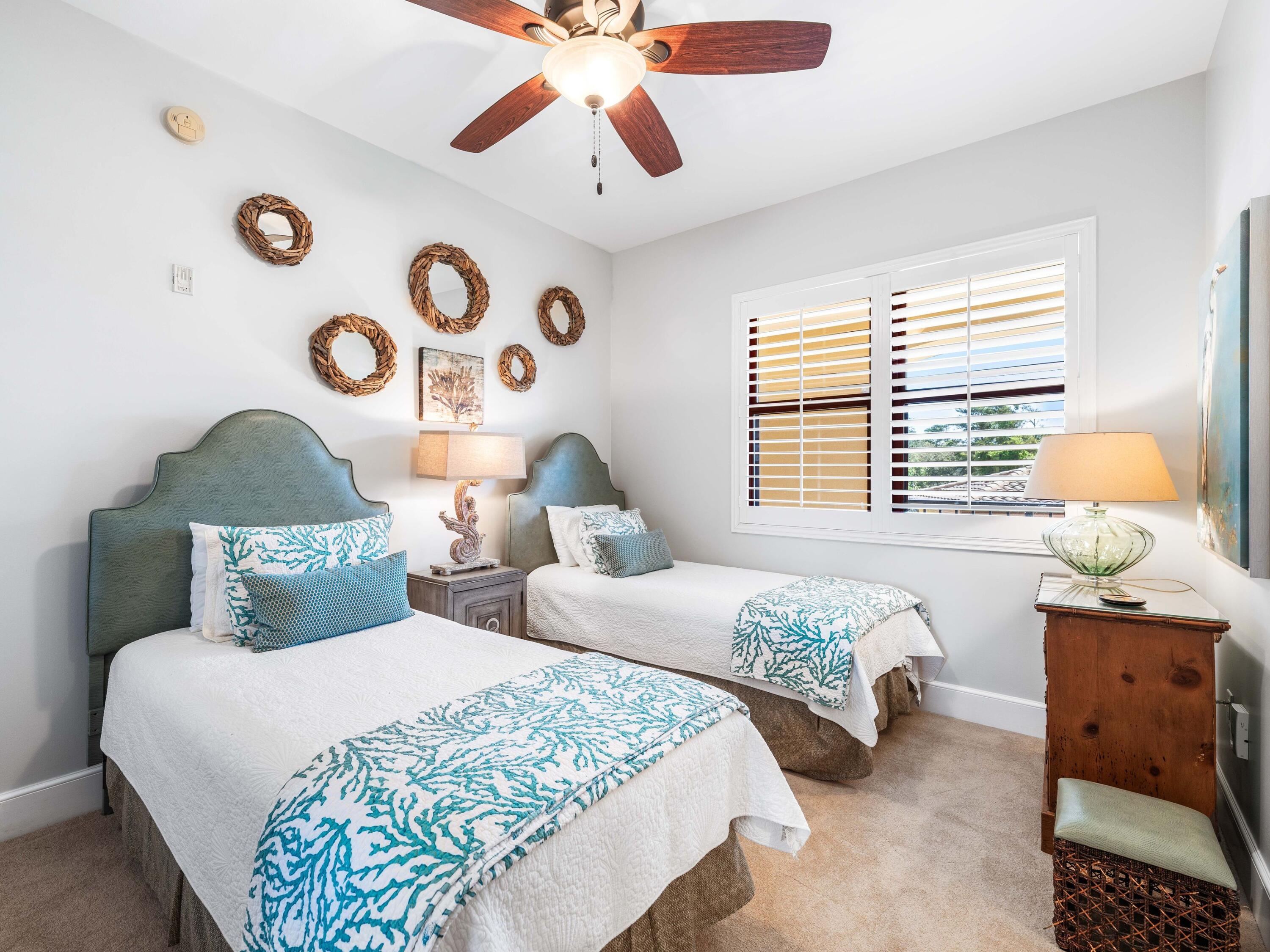 1363 W County Highway 30A UNIT 2120