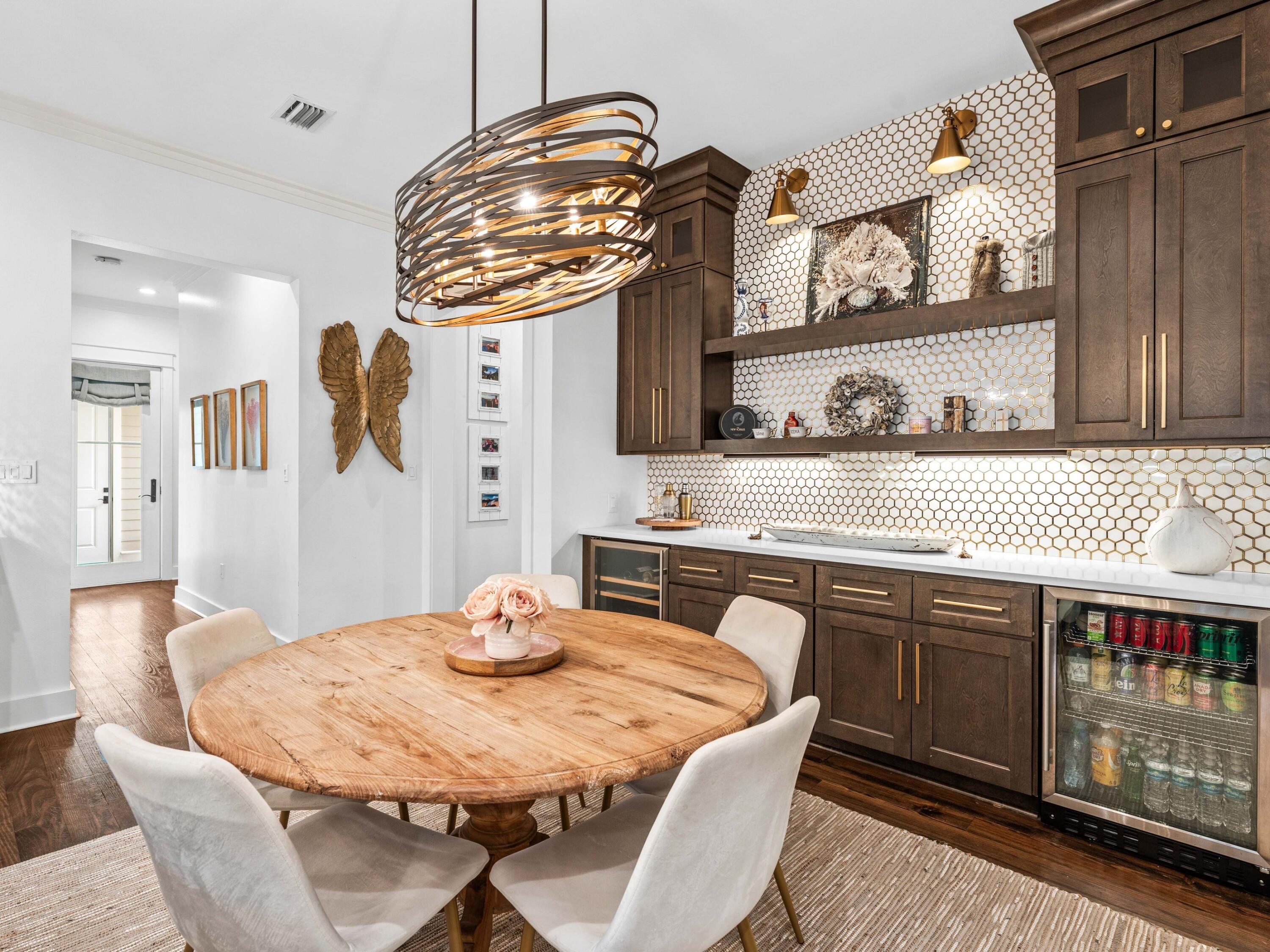 265 Artesian Way