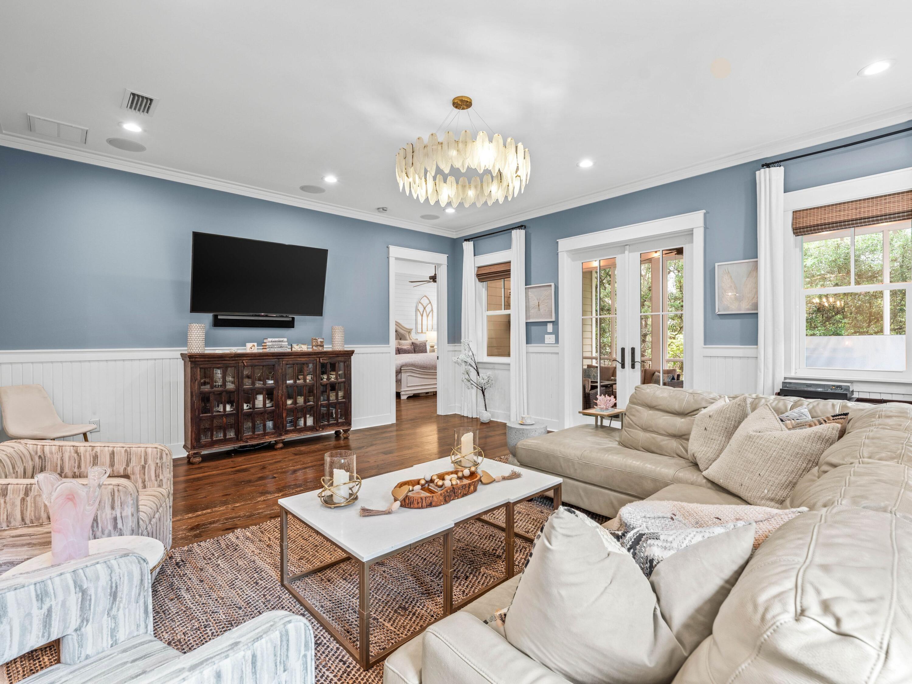 265 Artesian Way