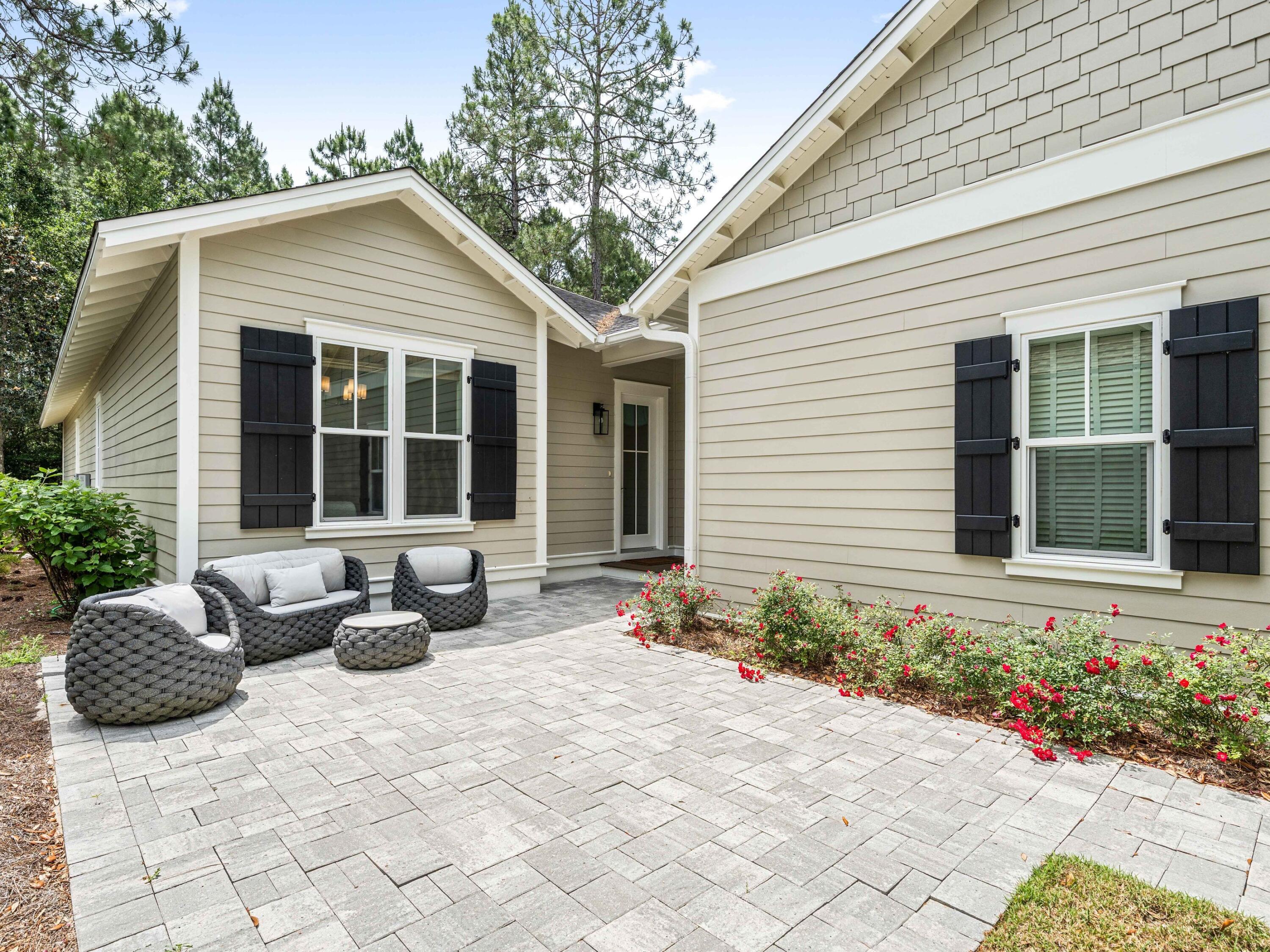 265 Artesian Way